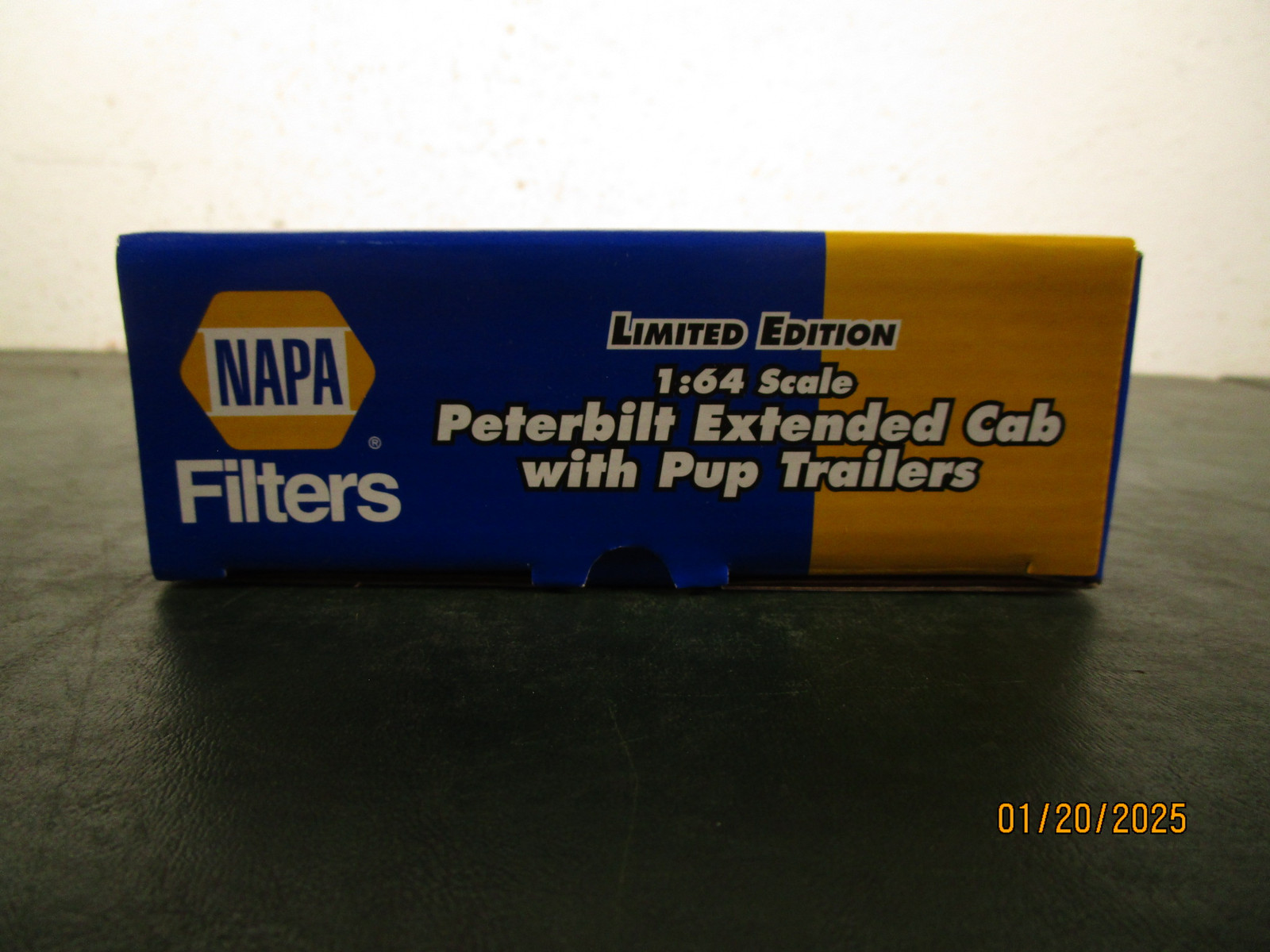 NAPA Filters 2000 Ertl Collectibles 1:64 Scale Peterbuilt 25270P NAPA Filters 2000 Ertl Collectibles 1:64 Scale Peterbuilt 25270P
