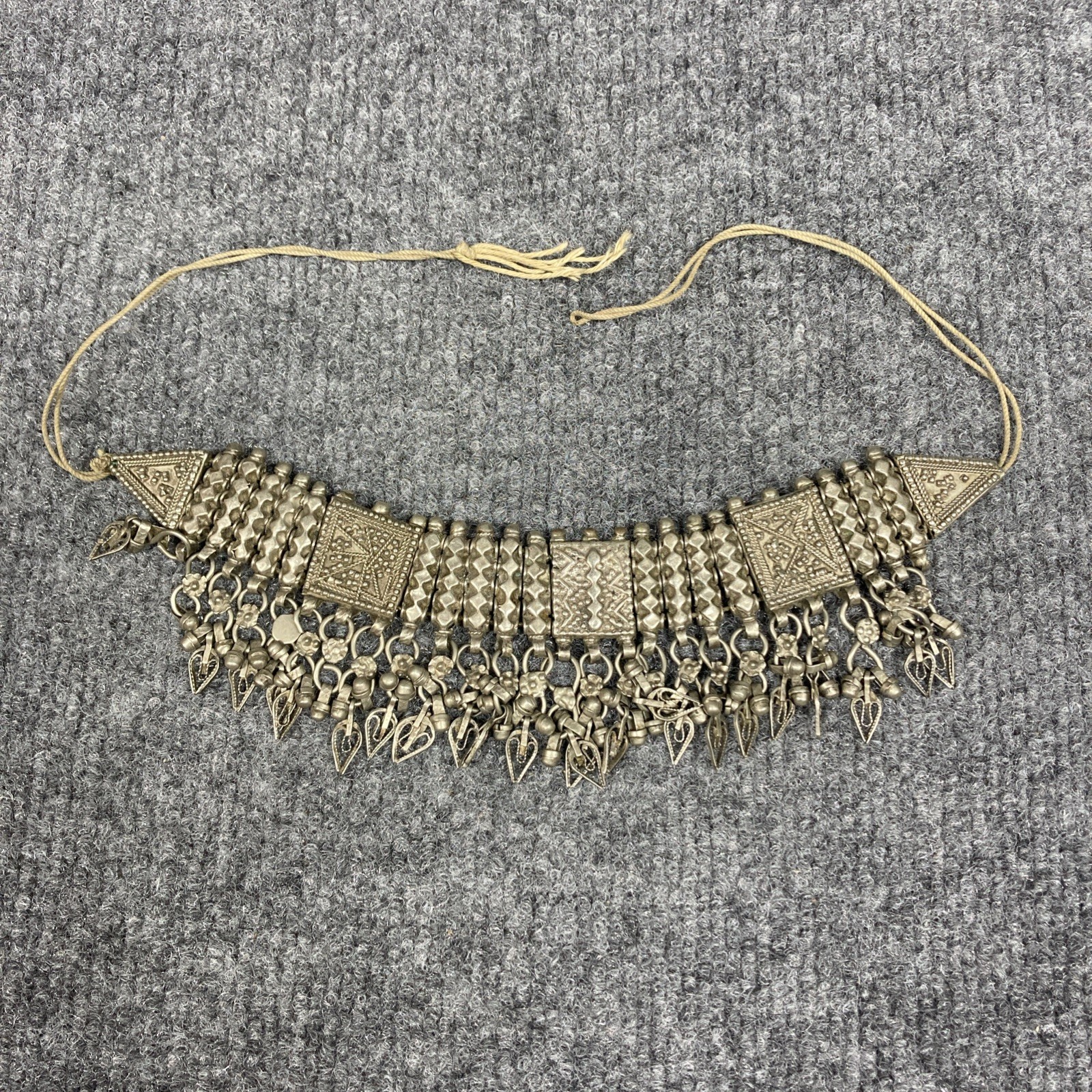 Necklace Vintage Tribal Ethnic Silver Yemenite Middle Eastern Bedouin Jewelry Necklace Vintage Tribal Ethnic Silver Yemenite Middle Eastern Bedouin Jewelry