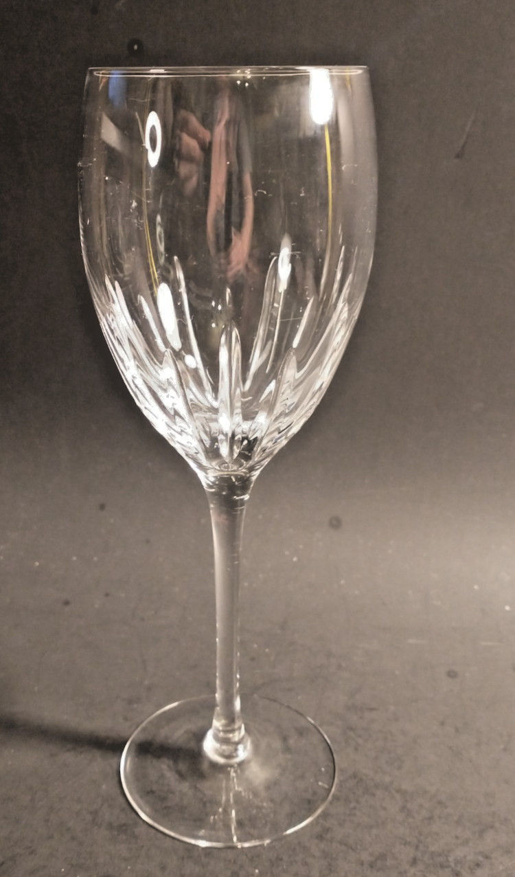 Lenox Starfire Wine Glass Allegro shape 7.625\'\' tall will hold 8 ounces Lenox Starfire Wine Glass Allegro shape 7.625\'\' tall will hold 8 ounces