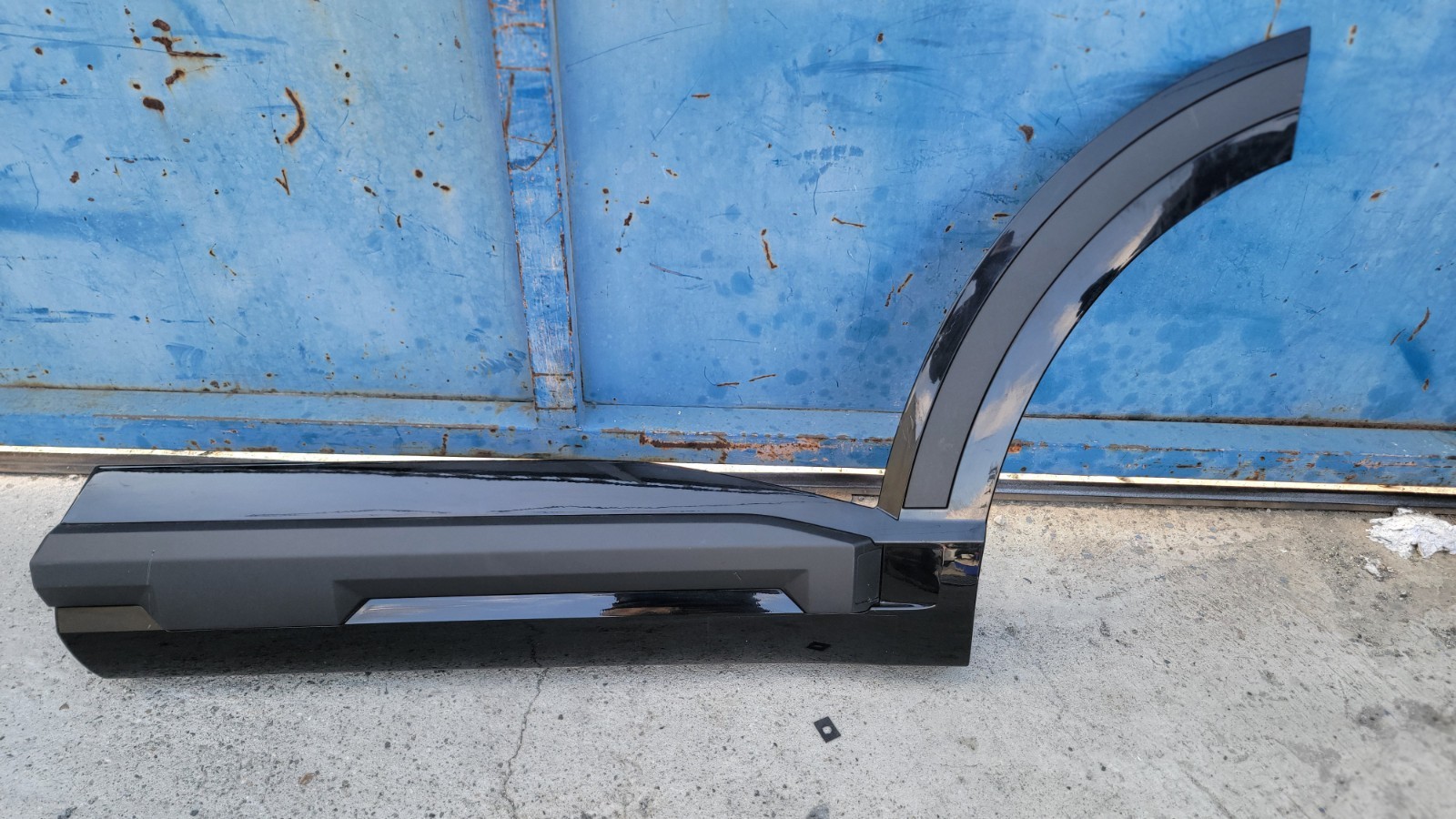 2026-2027 Kia Telluride X-Line  Left Rear Door garnish  molding trim oem 