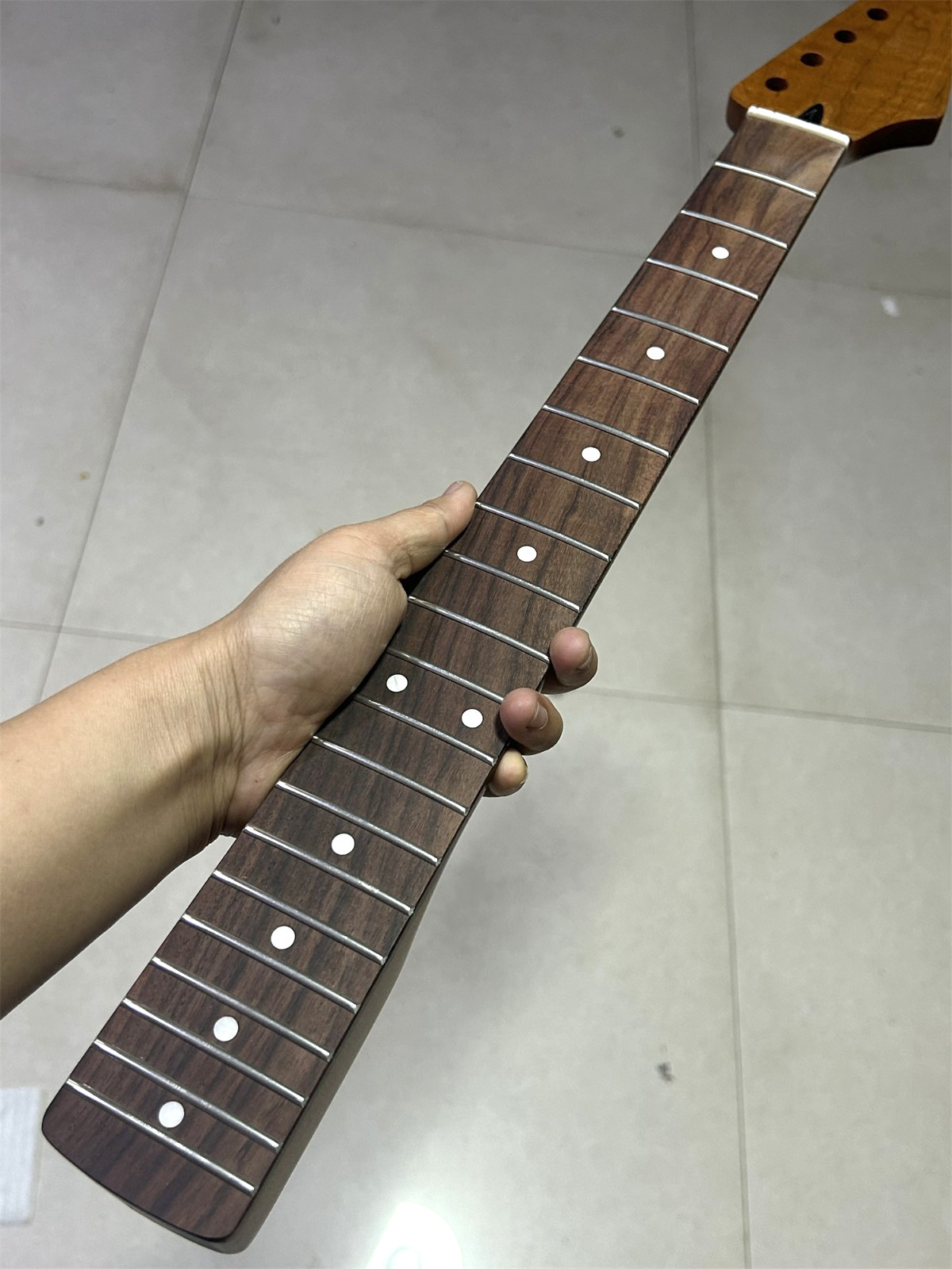 Satin 24inch short scale 21 Fret Roasted  maple Guitar Neck part rosewood
