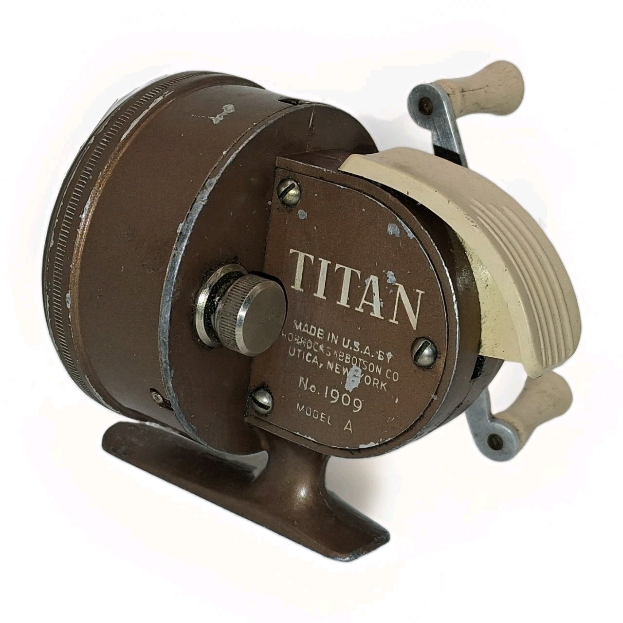 Vintage Titan Fishing Reel Model A No. 1909 Made in USA Working Freshwater Cast