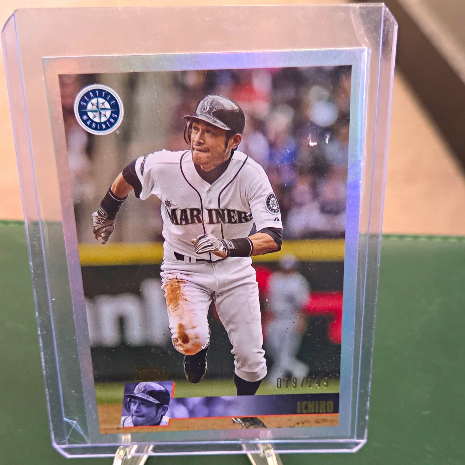 Topps 2003 Ichiro Seattle Mariners #124 Serial Numbered 079/149