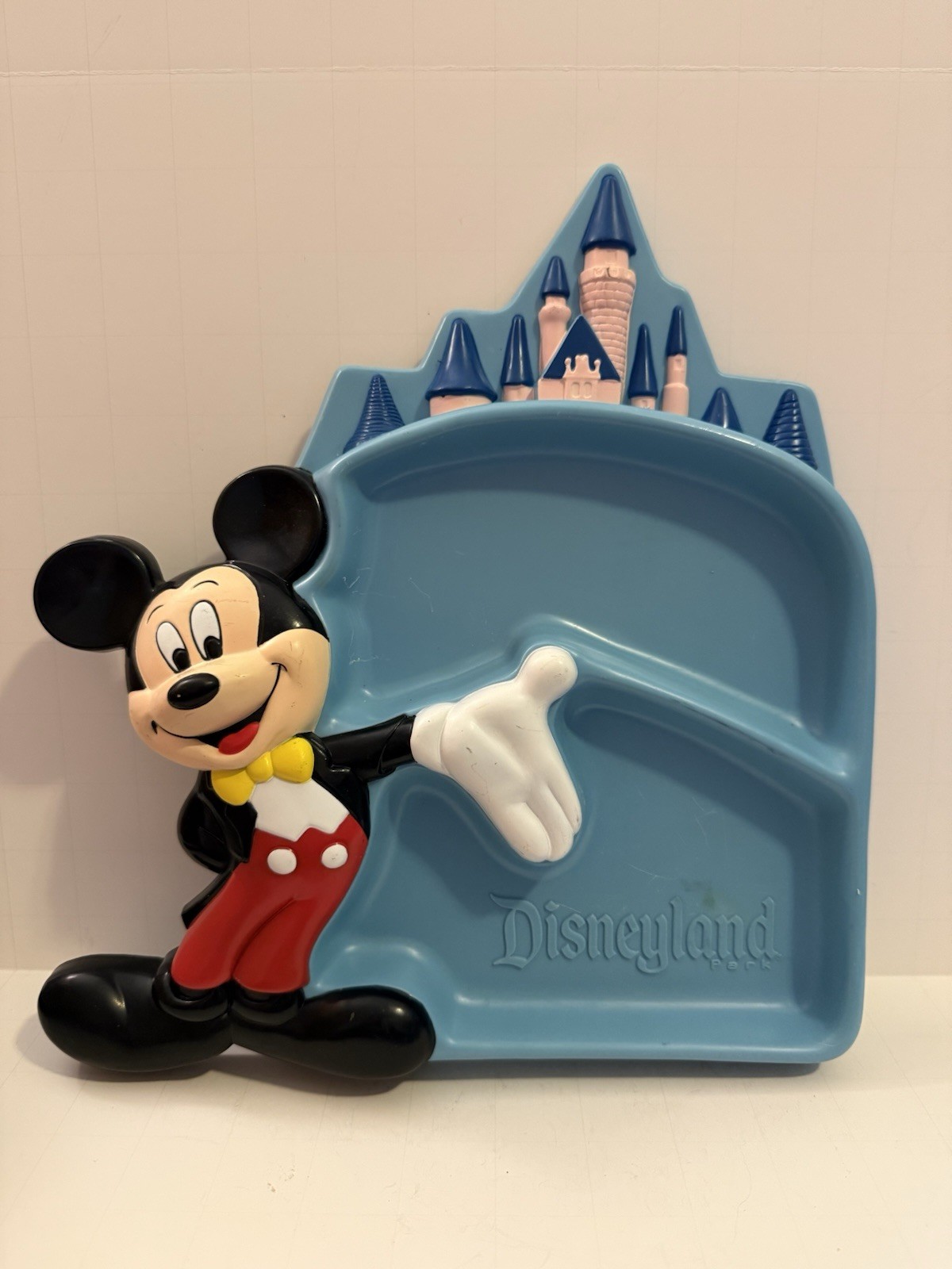 Vintage Disneyland Park Mickey & Castle Blue Divided Plastic Plate Vintage Disneyland Park Mickey & Castle Blue Divided Plastic Plate