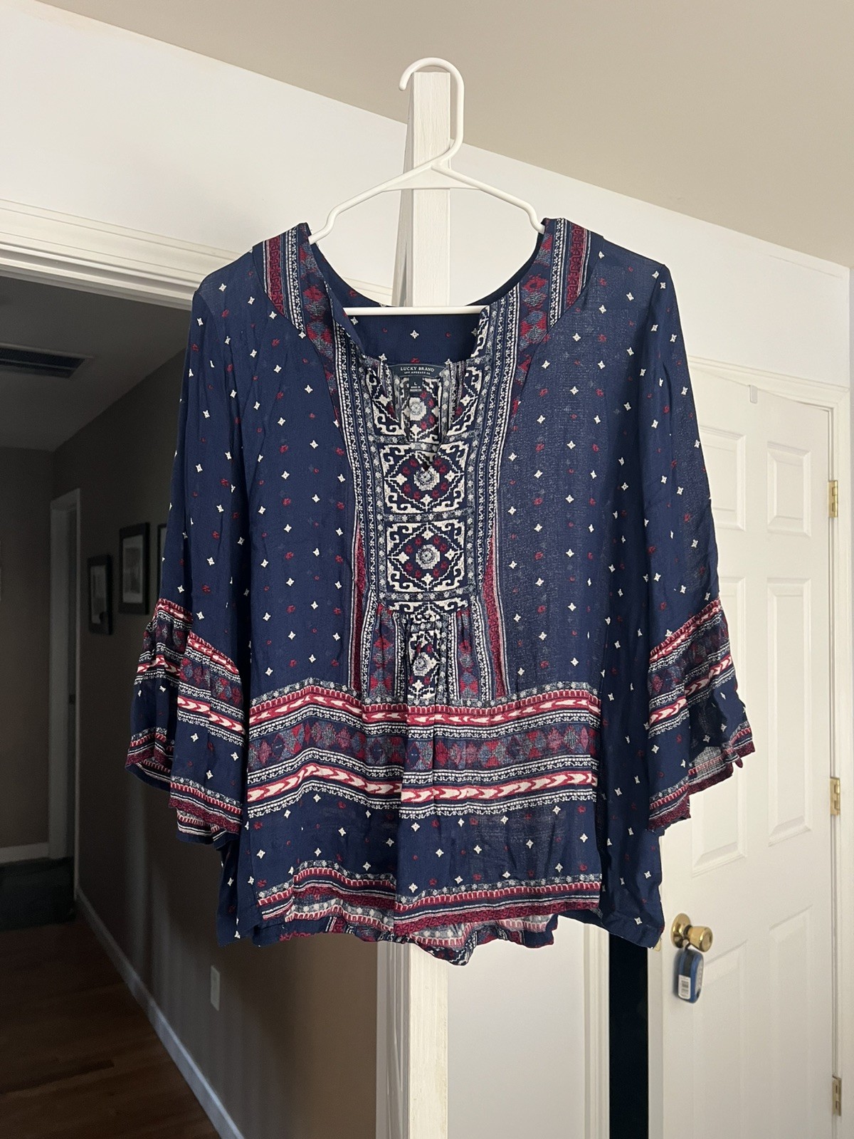 Lucky Brand Women\'s V-Neck Peasant Blouse L Geometric Embroidered 3/4 Bell