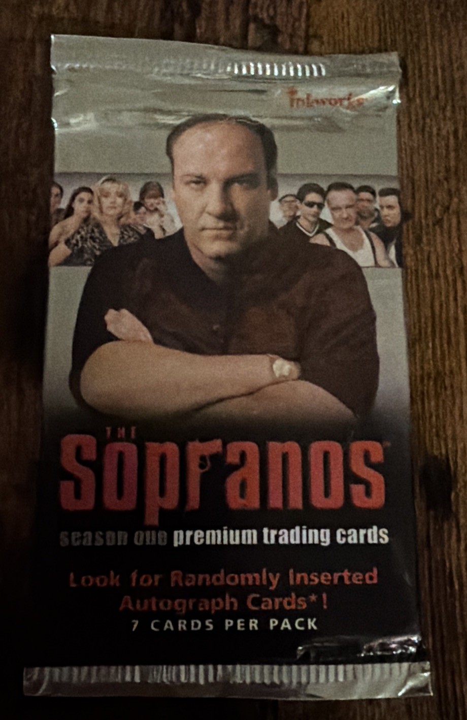 2005 Inkworks THE SOPRANOS / FACTORY SEALED PACK (1) / AUTOGRAPHS? Gandolfini 2005 Inkworks THE SOPRANOS / FACTORY SEALED PACK (1) / AUTOGRAPHS? Gandolfini