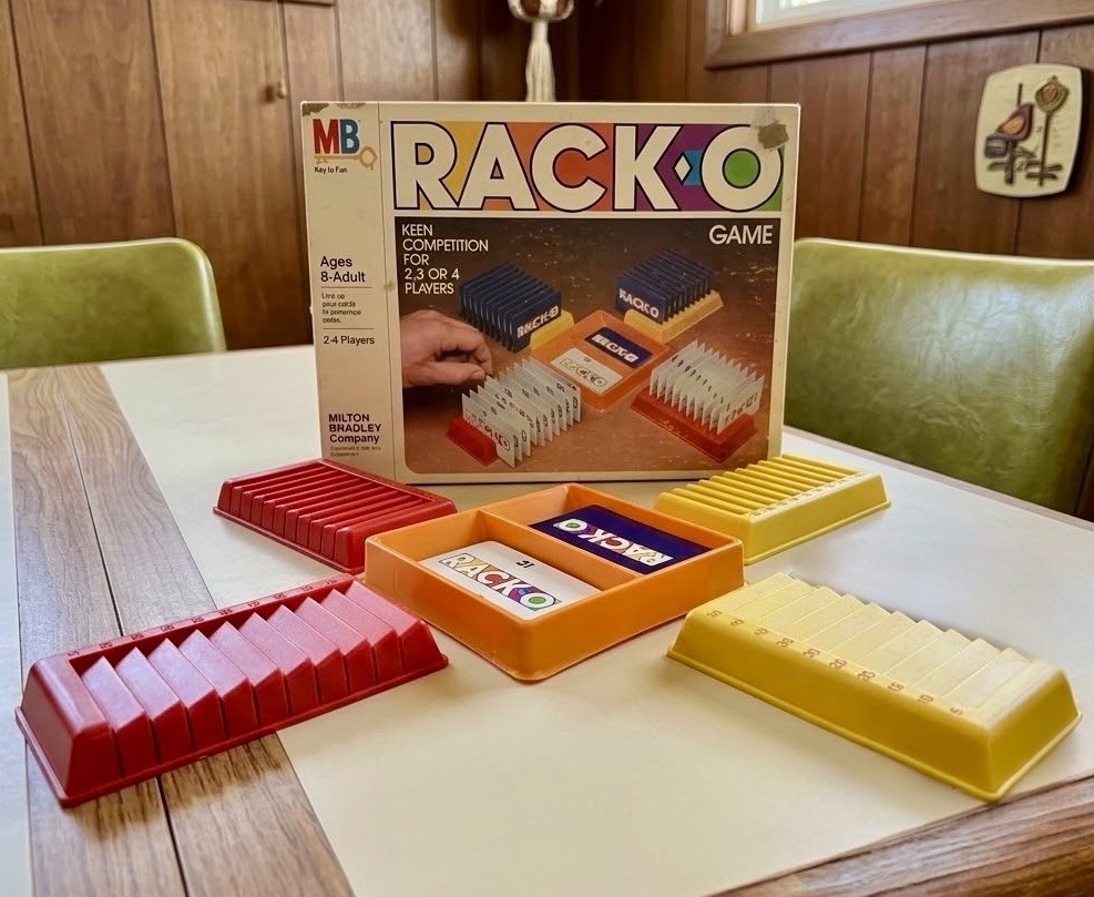 Vintage 1978 Rack-O Card Game Milton Bradley #4705 Complete Plastic Racks Cards