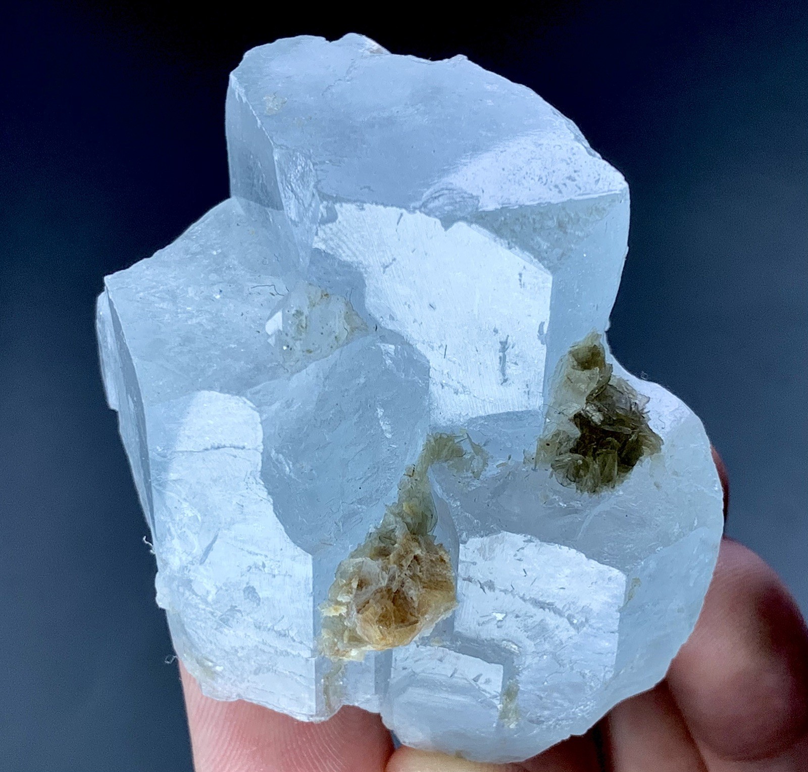Stepwise Aquamarine Crystal From Skardu Pakistan 570 Carat Stepwise Aquamarine Crystal From Skardu Pakistan 570 Carat