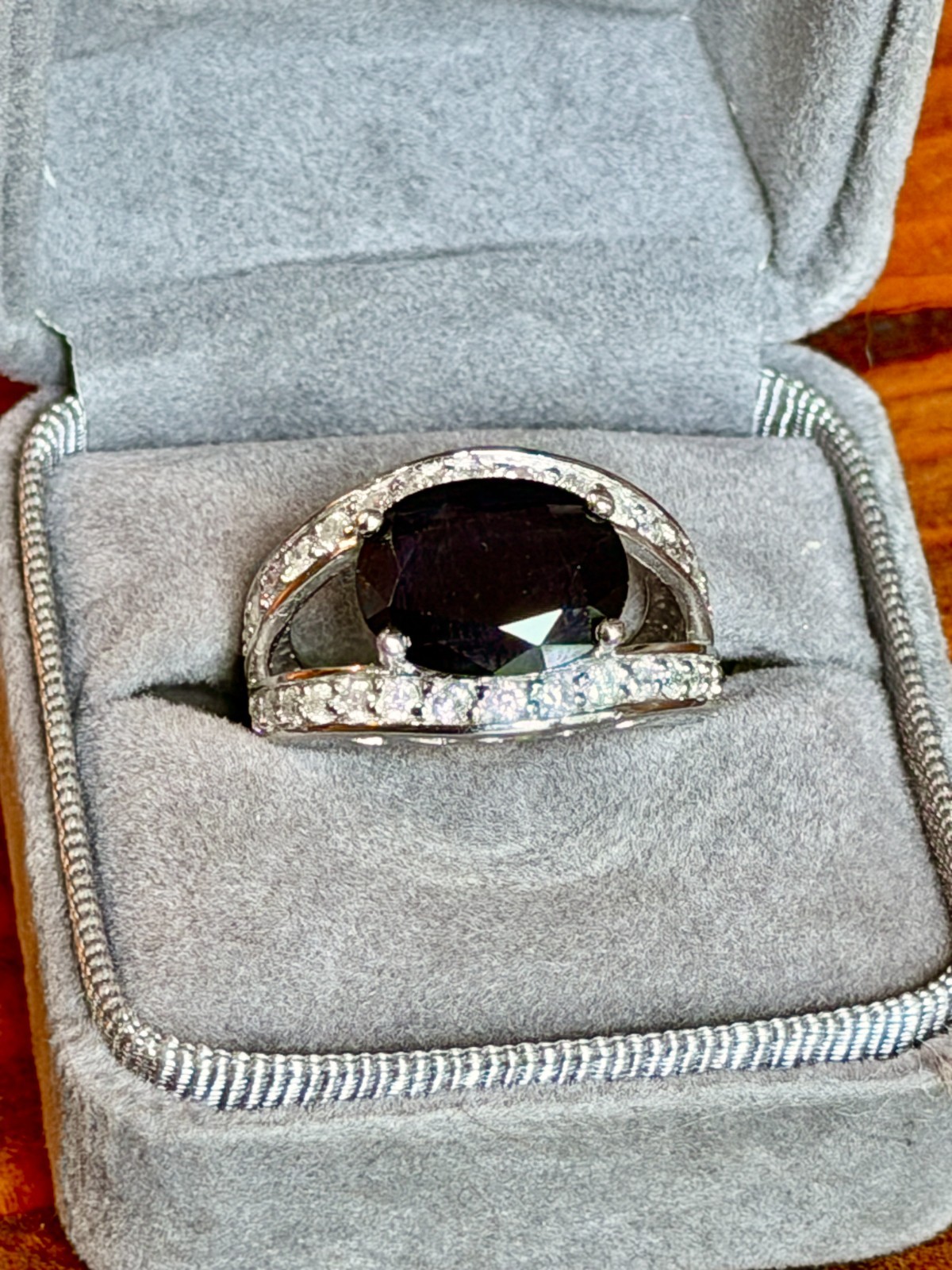 14k White Gold 6.25ct Oval Sapphire .75ct Diamond Split Shank Ring - USGL Card 14k White Gold 6.25ct Oval Sapphire .75ct Diamond Split Shank Ring - USGL Card