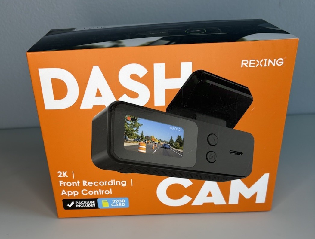 Rexing V1 Lite 2K Wi-Fi Dash Cam with USB-C Connection and 32GB microSD Card Rexing V1 Lite 2K Wi-Fi Dash Cam with USB-C Connection and 32GB microSD Card