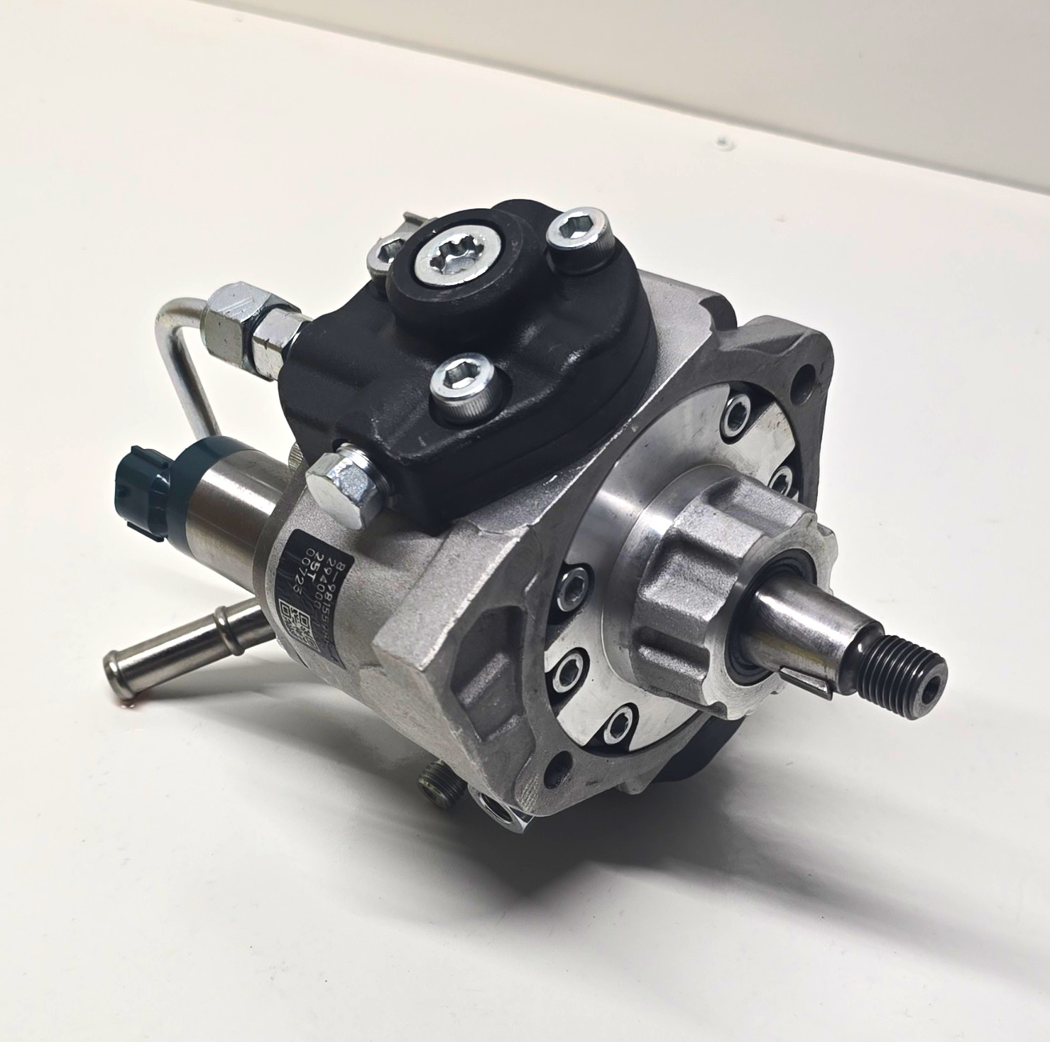 Isuzu 4JJ1 D-Max Denso HP3 Fuel Injection Pump 294000-1401 8-98155988-4