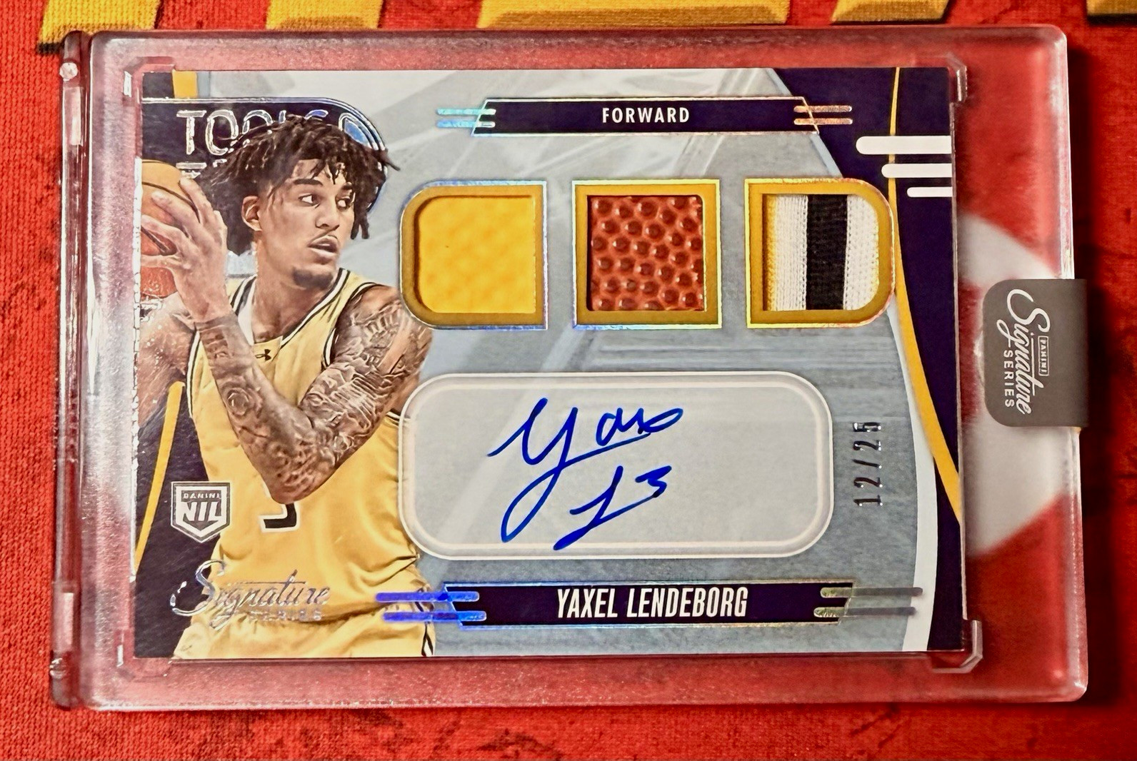 25-26 Panini Sig Series Yaxel Lendeborg Tools Trade Auto 12/25 SSP On Card RC 25-26 Panini Sig Series Yaxel Lendeborg Tools Trade Auto 12/25 SSP On Card RC