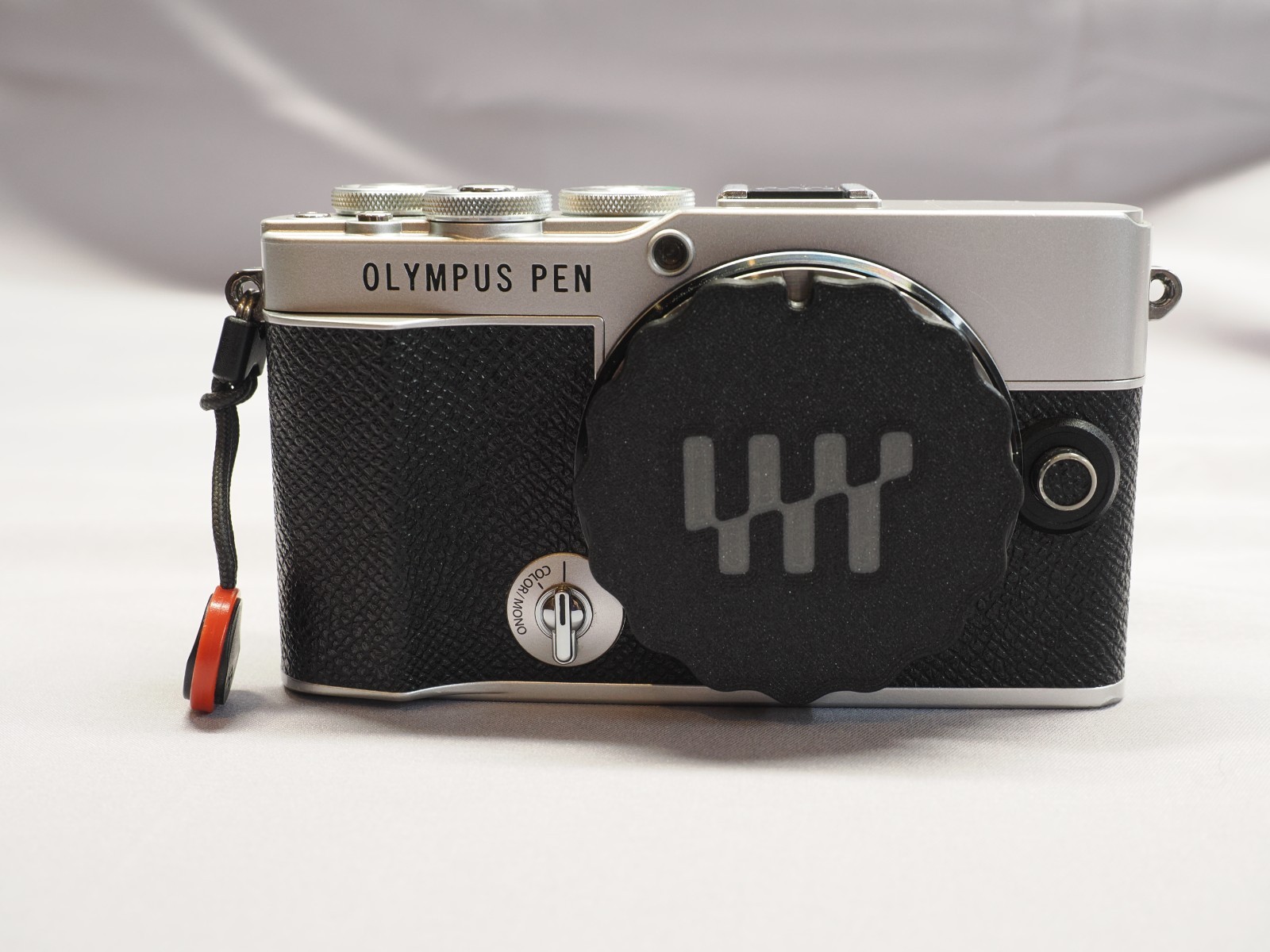 Olympus PEN E-P7 Silver Camera Body - Shutter Count 17007 Olympus PEN E-P7 Silver Camera Body - Shutter Count 17007