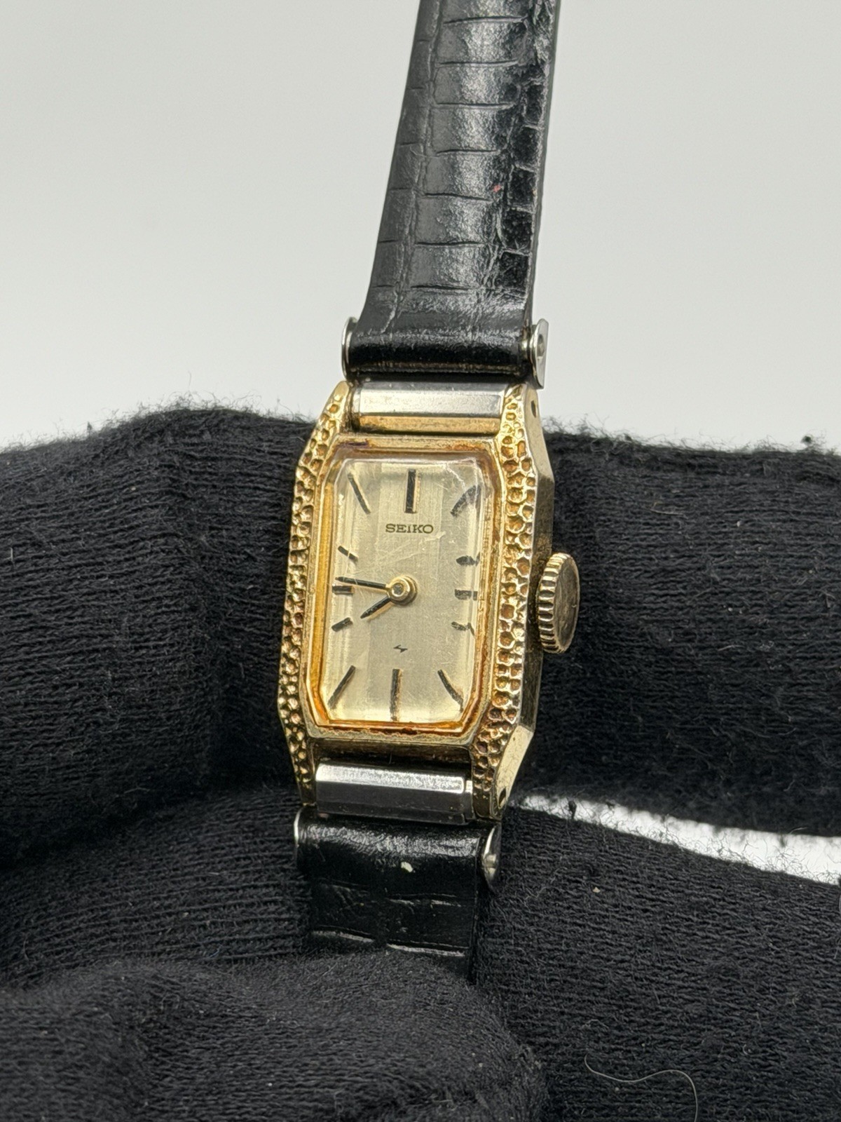 Vintage Seiko Women’s Watch (Untested) Read Desc. Vintage Seiko Women’s Watch (Untested) Read Desc.