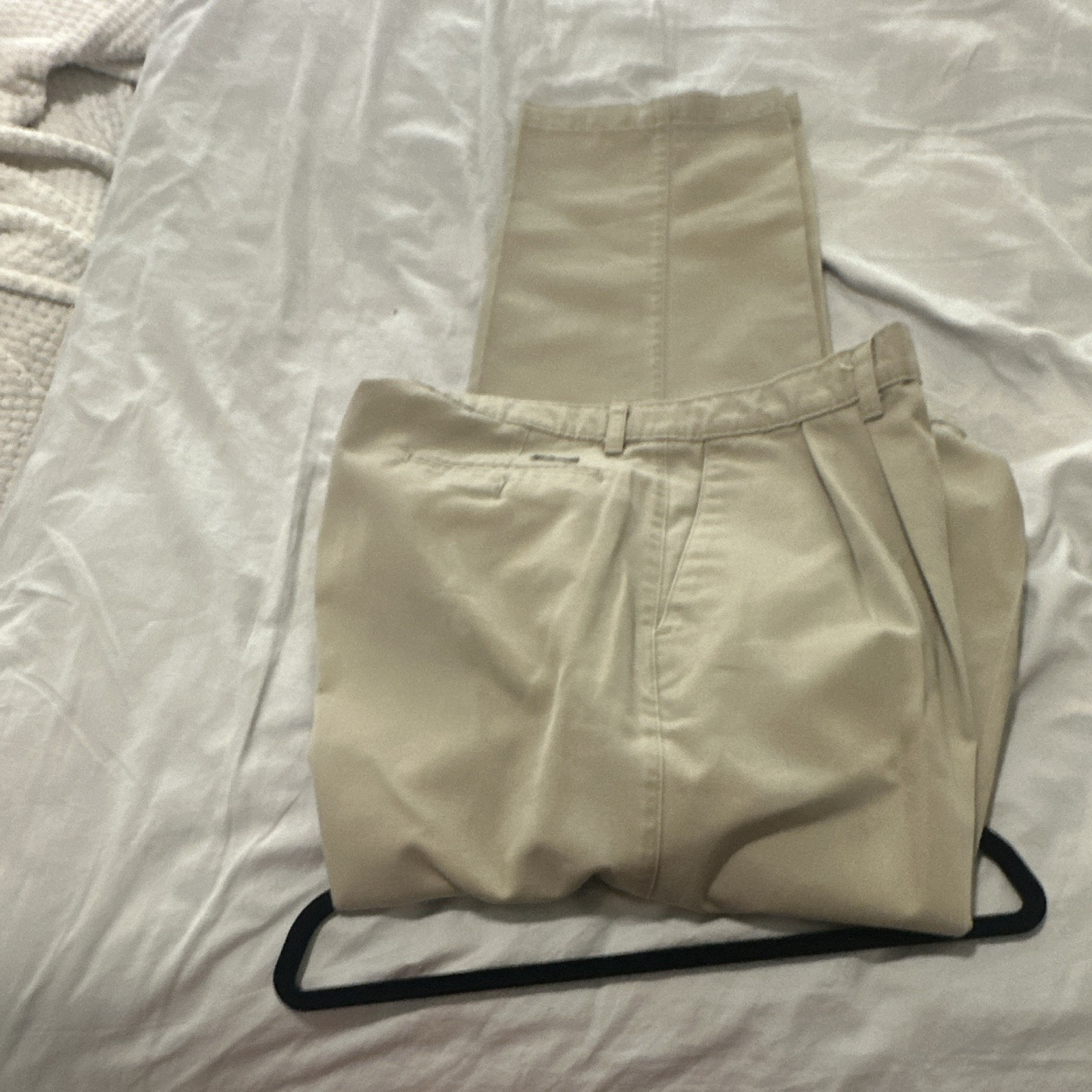 DockERS Classic Fit Khaki