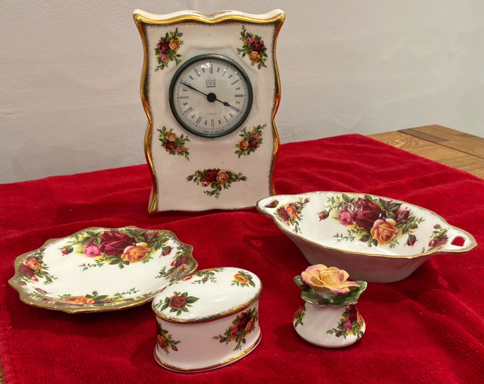 Vintage Royal Albert Old Country Roses Clock Trinket Box Dressing Table Set