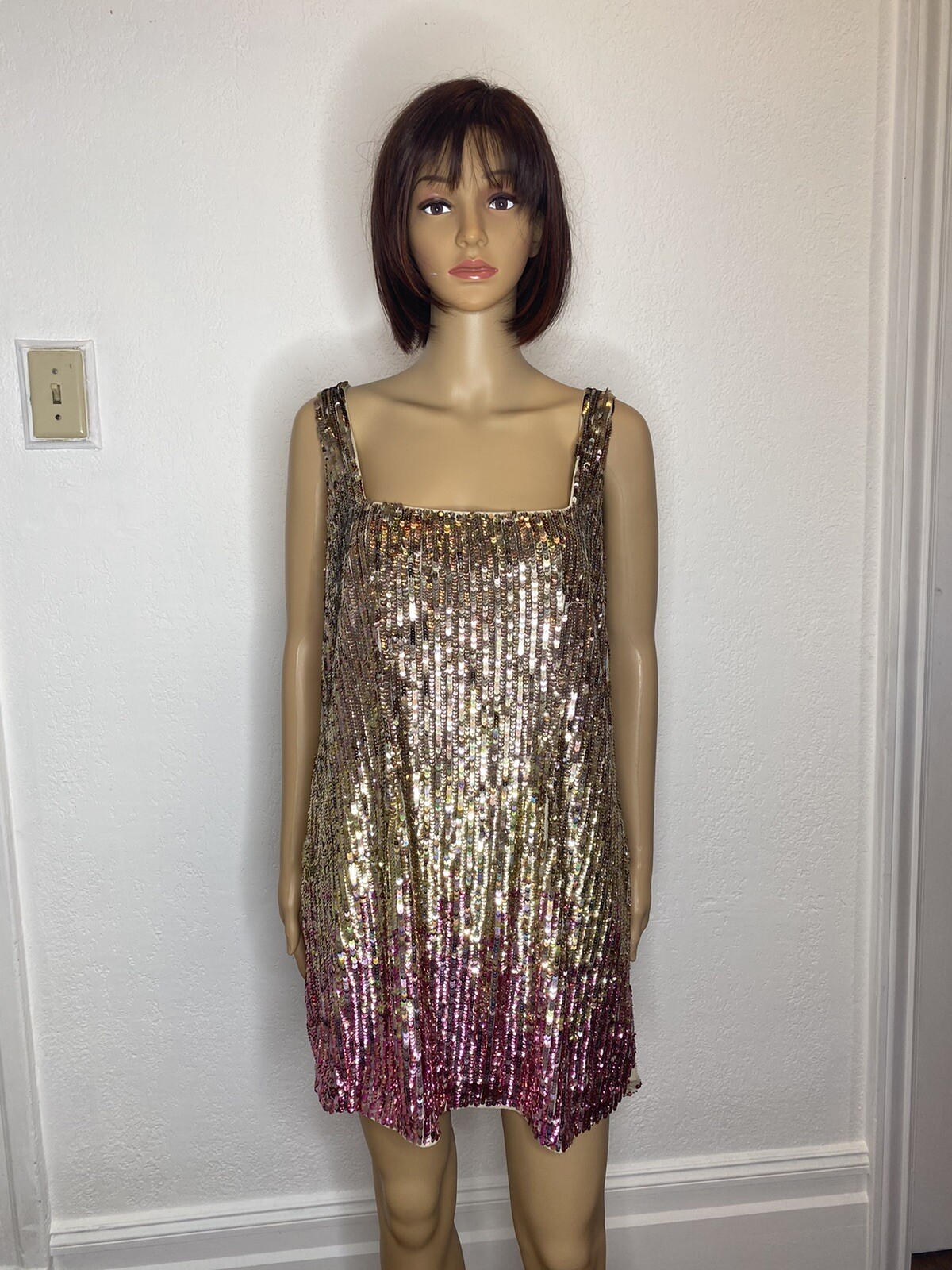 NWT Anthropologie Let Me Be Sequined Shift Mini Dress Women\'s Size S Pink Combo