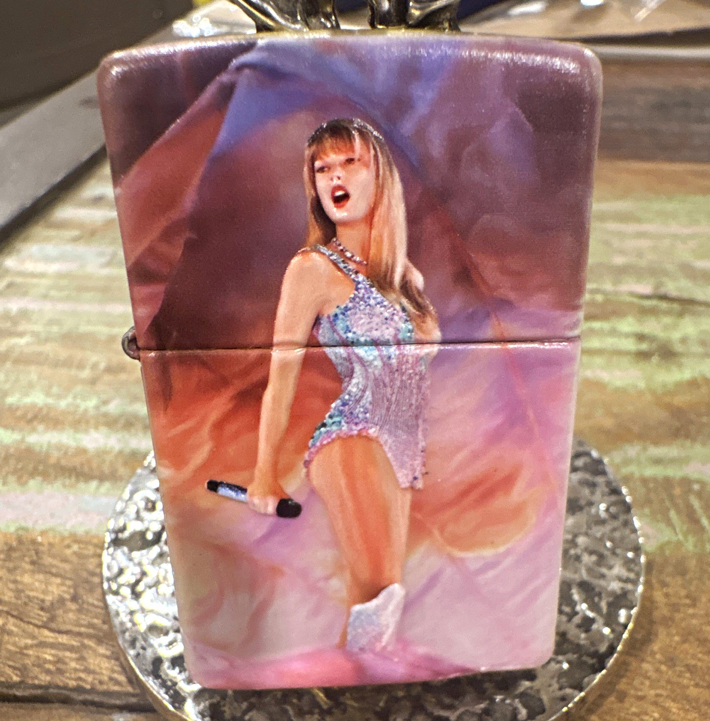 Taylor Swift Zippo Genuine Windproof Lighter Taylor Swift Zippo Genuine Windproof Lighter