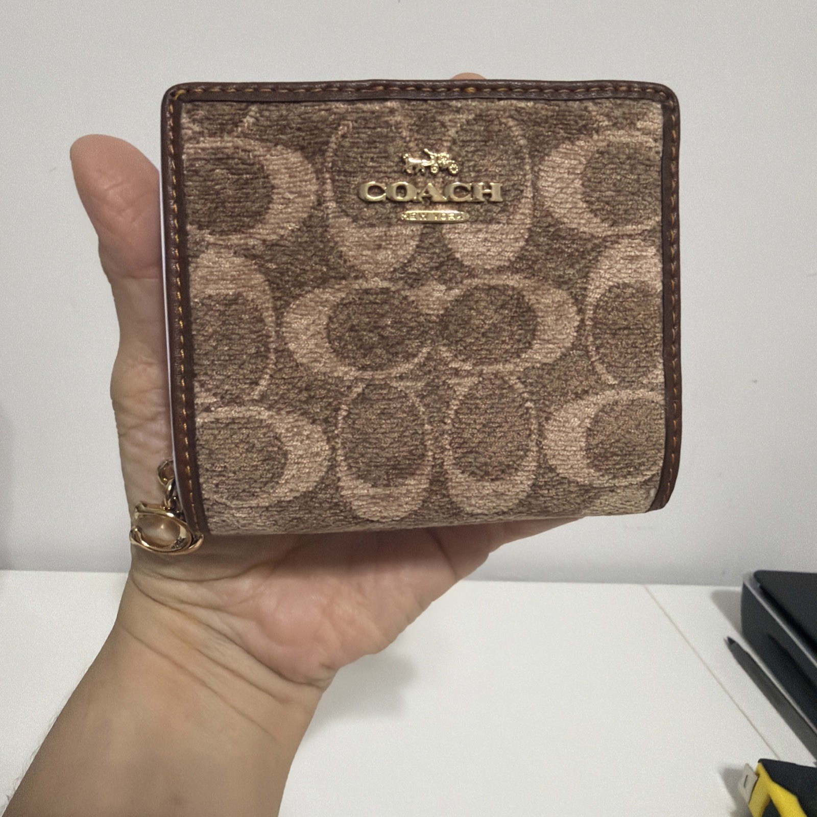 Coach Snap Wlt Sig Chnll Im Light Khaki Vobtahe Brown