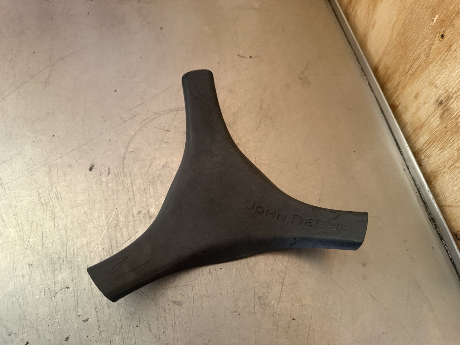 JOHN DEERE M142219 OEM STEERING WHEEL COVER FITS  M142218 