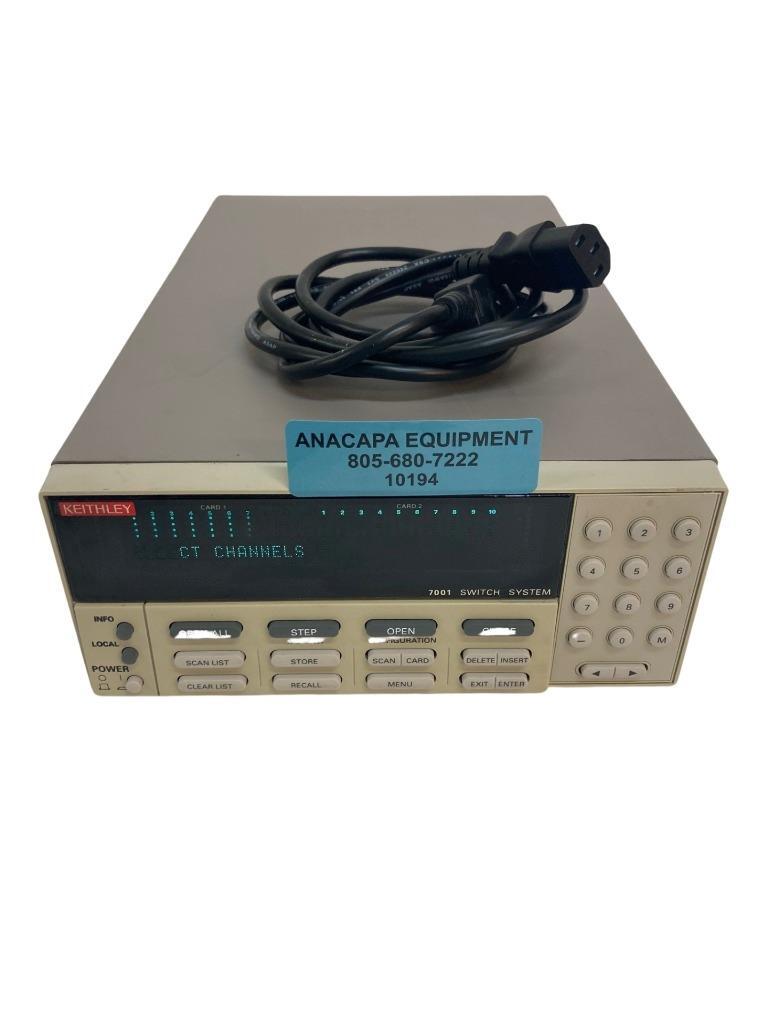 KEITHLEY 7001 Switch System with *TWO*  7011-C Quad 1x10 Multiplexers (10194)D
