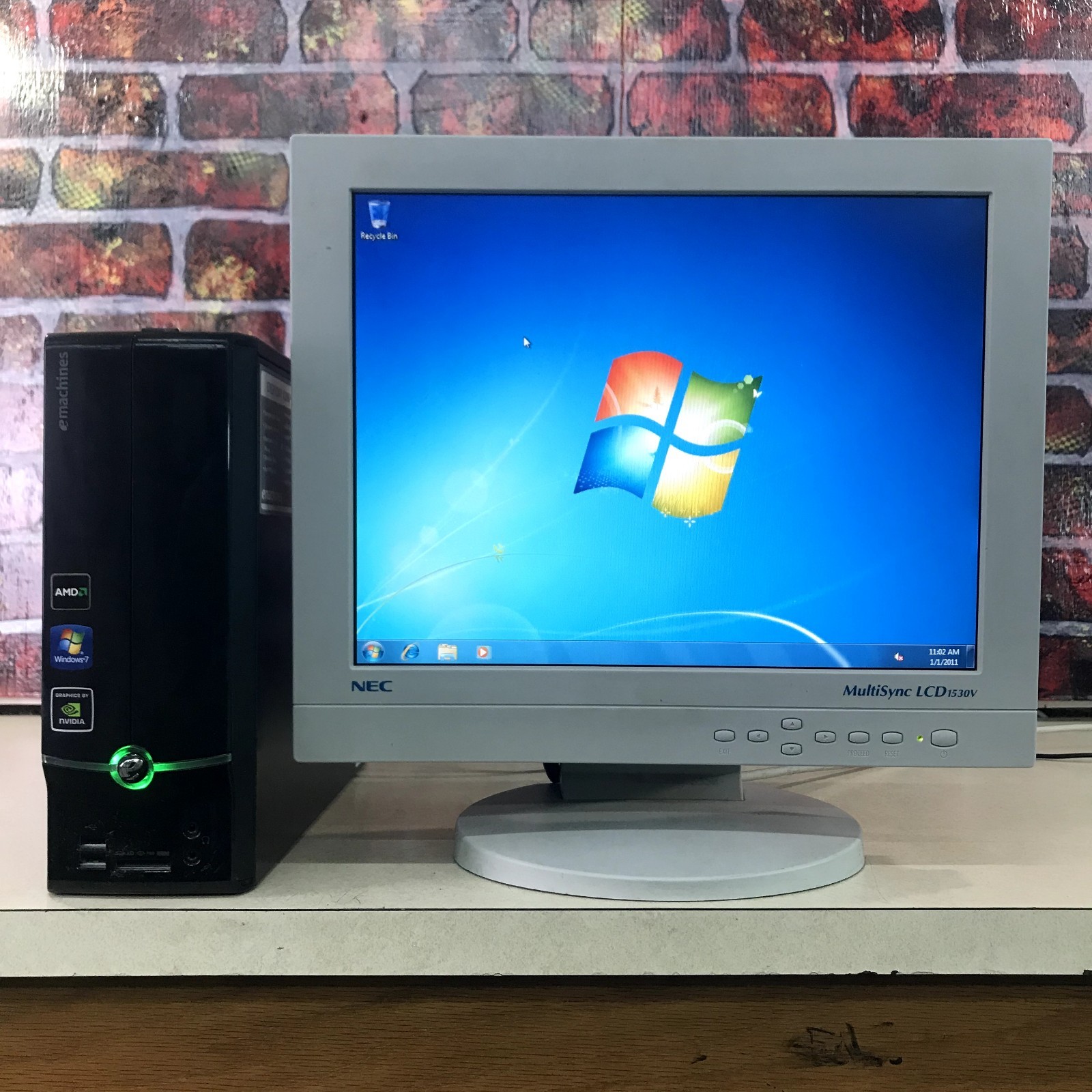 eMachines SFF Desktop PC Retro Gaming AMD Athlon 2.80GHz 3GB RAM (Windows 7 Pro)