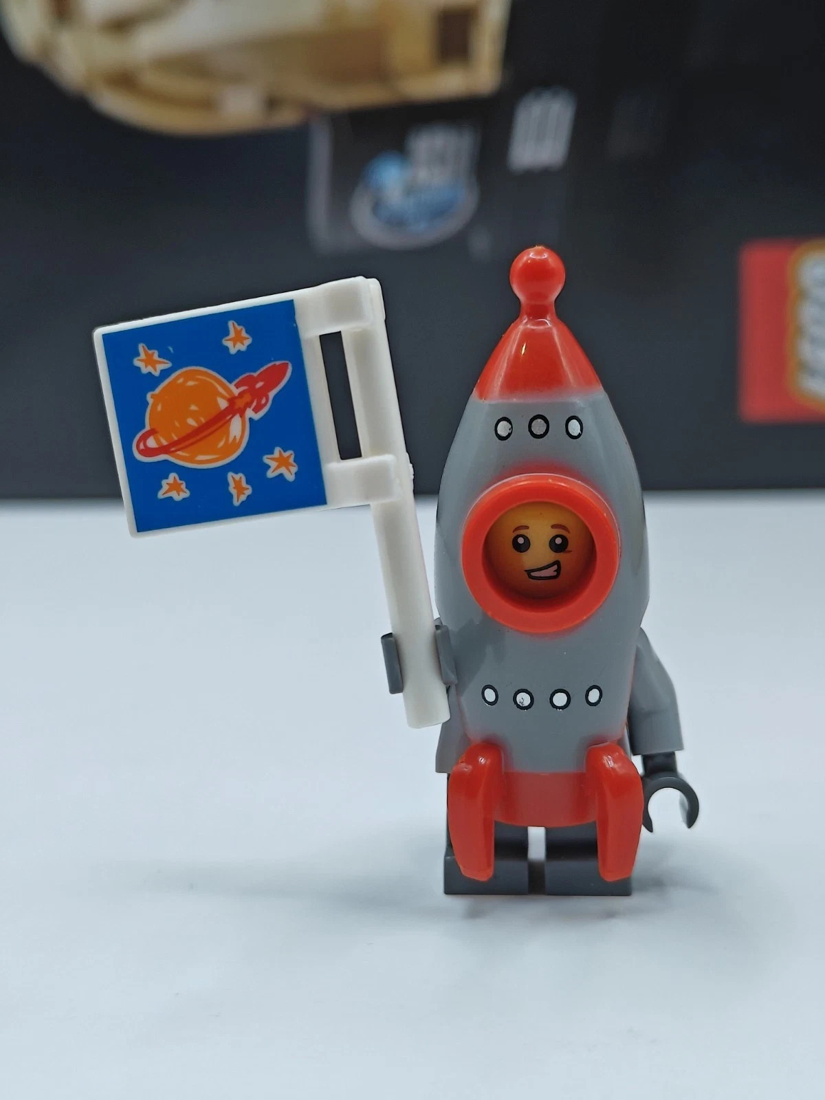 NEW Series 17 Rocket Boy Custom Lego Minifigure 71018 NEW Series 17 Rocket Boy Custom Lego Minifigure 71018