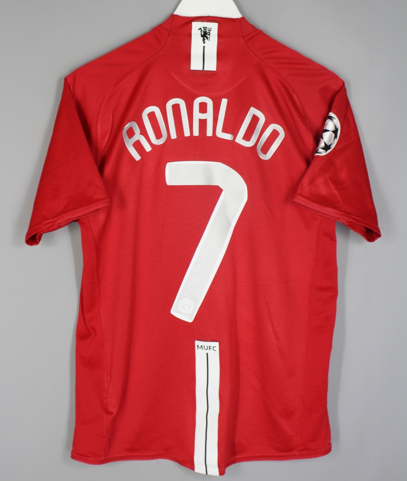 MANCHESTER UNITED 2008 2009 HOME UCL FOOTBALL SHIRT JERSEY #7 RONALDO SIZE M MANCHESTER UNITED 2008 2009 HOME UCL FOOTBALL SHIRT JERSEY #7 RONALDO SIZE M