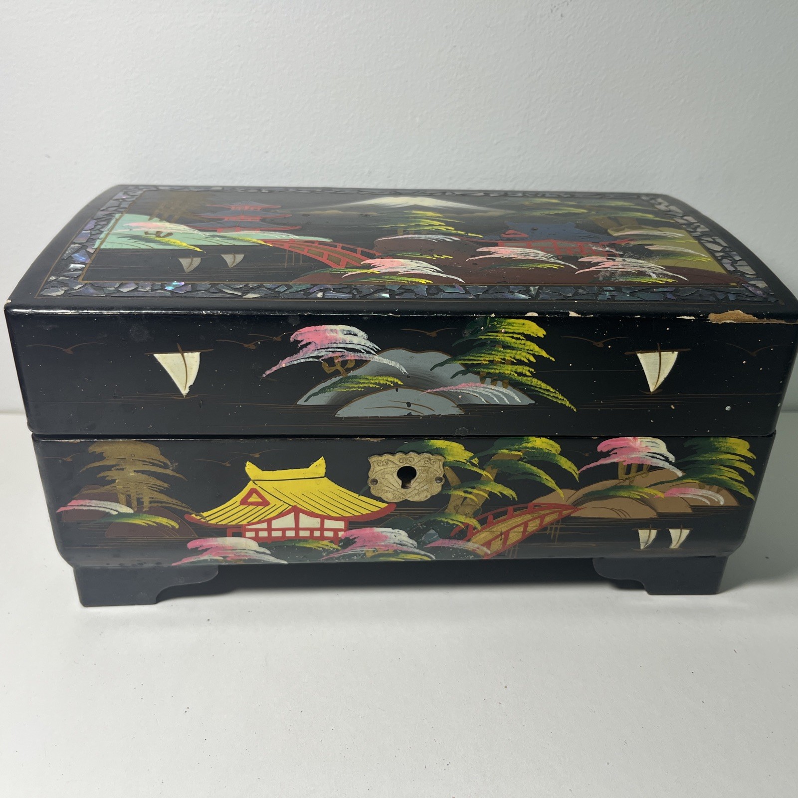 VTG Hand Painted Japanese Music/ Jewelry Box Black Lacquer 