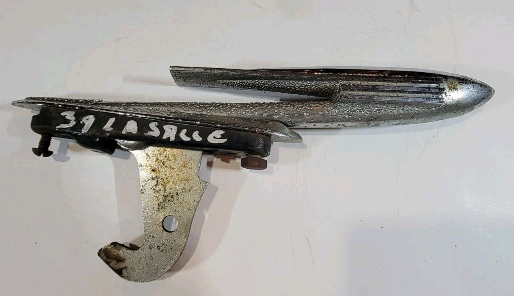 1939 1940 Cadillac LaSalle Hood Ornament Torpedo Chrome Trim Original Used Latch 1939 1940 Cadillac LaSalle Hood Ornament Torpedo Chrome Trim Original Used Latch