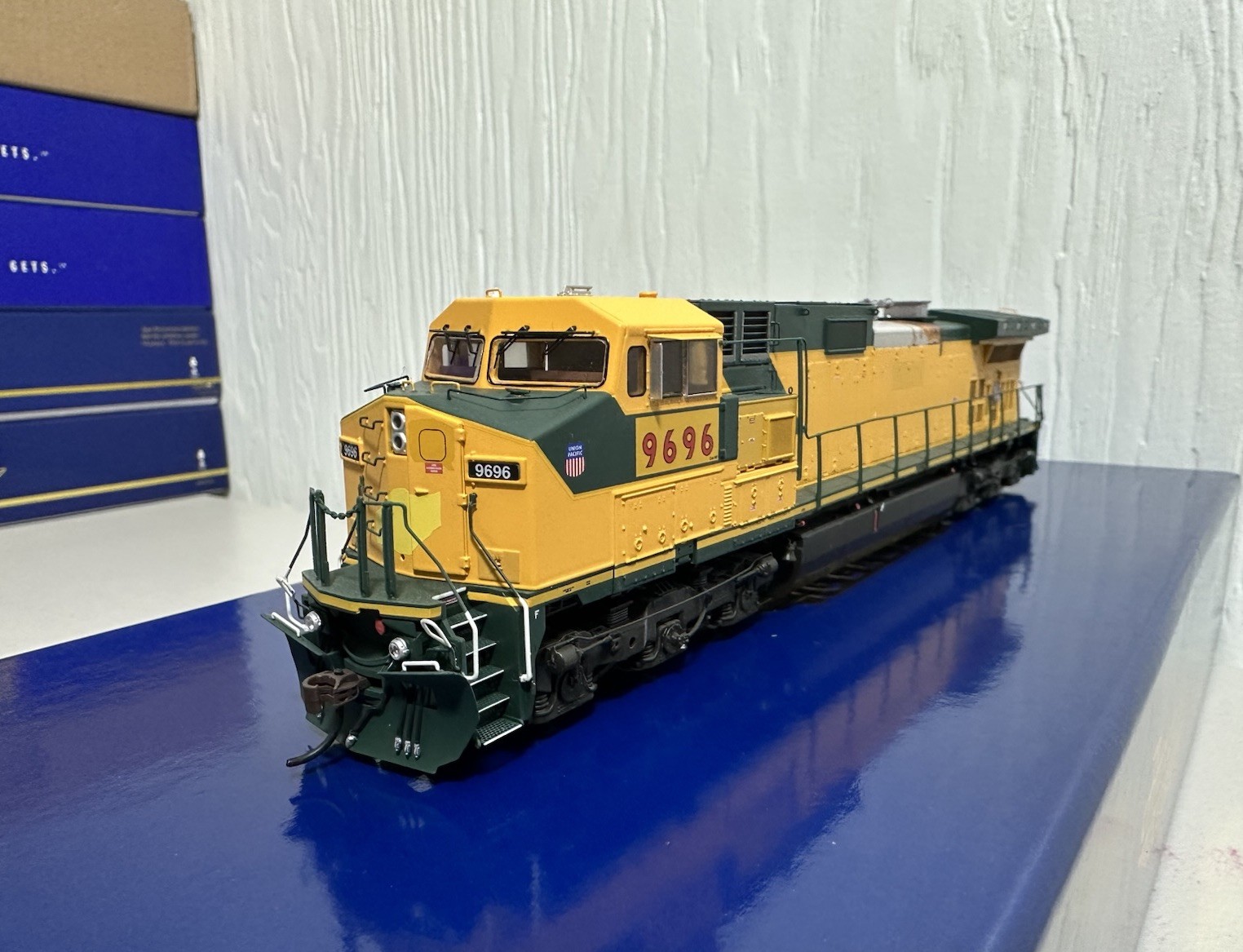 Athearn Genesis HO Scale Union Pacific Ex-CNW Dash 9-44CW #9696 DCC/Sound Athearn Genesis HO Scale Union Pacific Ex-CNW Dash 9-44CW #9696 DCC/Sound