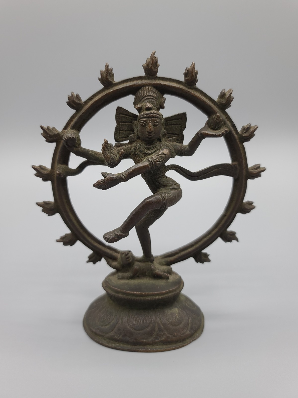 ANTIQUE 17TH or 18TH CENTURY INDIAN BRONZE SCULPTURE OF DANCING SHIVA NATARAJA
