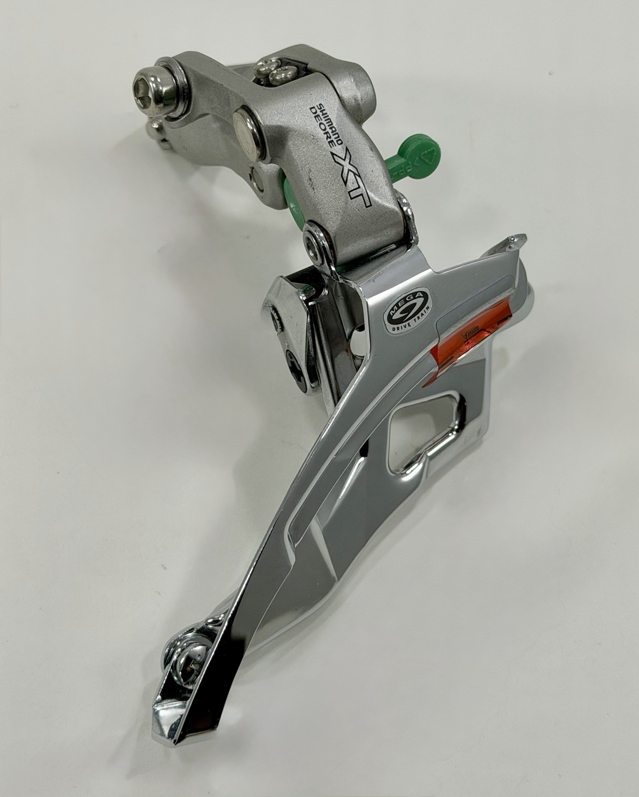 Shimano Deore XT FD-M751 Front Derailleur Silver 31.8mm Bottom Pull NOS Vintage Shimano Deore XT FD-M751 Front Derailleur Silver 31.8mm Bottom Pull NOS Vintage