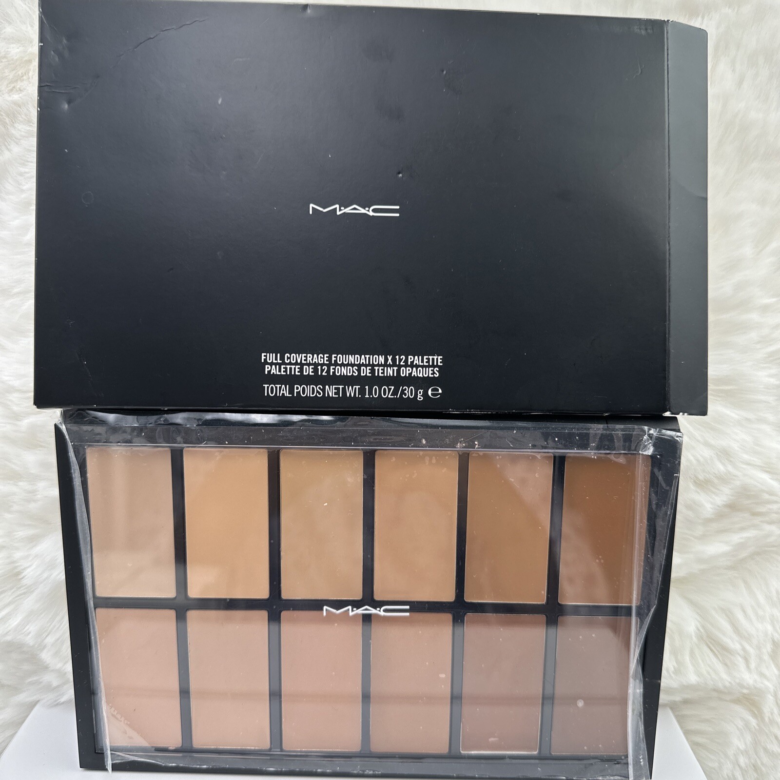Mac Cosmetics Full Coverage Foundation x 12 Palette 1.0 oz / 30 g -NIB Authentic