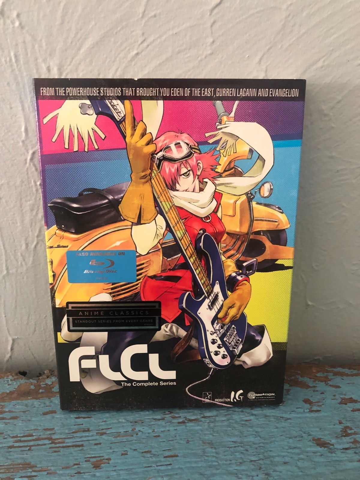 FLCL Complete Series DVD Funimation 2010 FLCL Complete Series DVD Funimation 2010