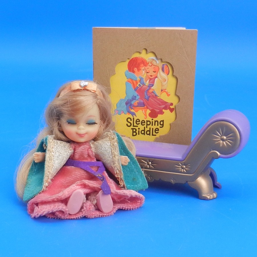 Vintage Liddle Kiddles SLEEPING BIDDLE Storybook Doll Complete Set Mattel 1967
