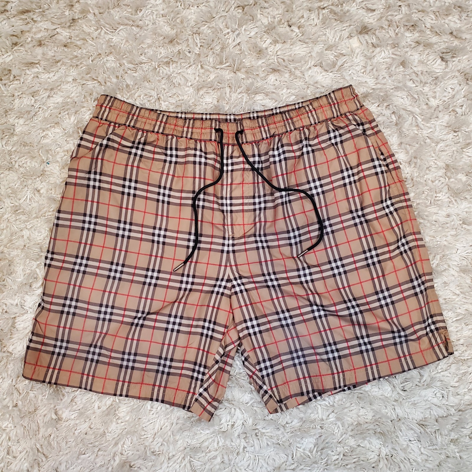 Burberry Men’s Plaid Swim Shorts Drawstring Elastic Waist Pockets Size XL Burberry Men’s Plaid Swim Shorts Drawstring Elastic Waist Pockets Size XL