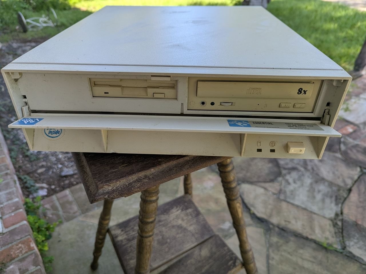 IBM PS/1 Essential 2133-W53 486SX Desktop Computer Vintage PC TC