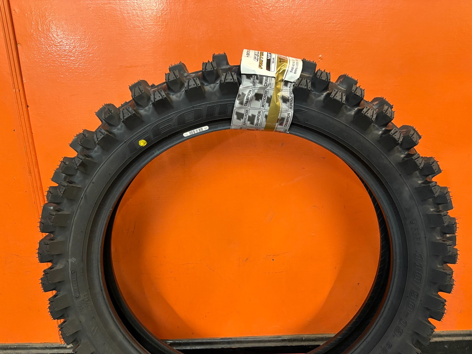 DUNLOP GEOMAX FACTORY SPEC REAR TIRE 110/90-19 DUNLOP GEOMAX FACTORY SPEC REAR TIRE 110/90-19