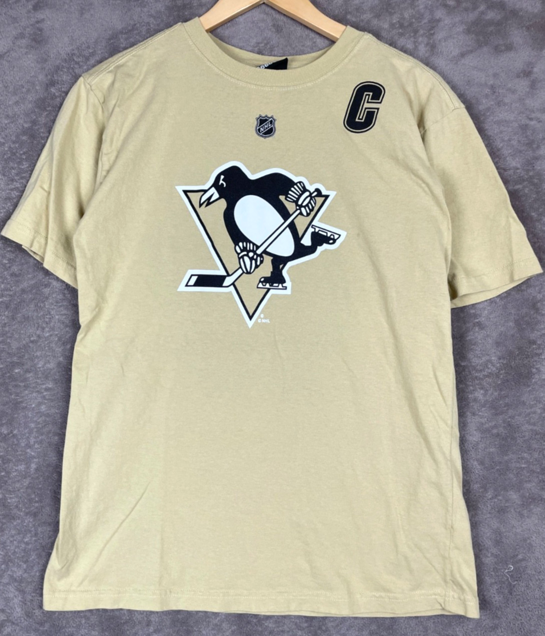 Pittsburgh Penguins Reebok Sidney Crosby T-Shirt XL (18/20) Gold #87 NHL Hockey