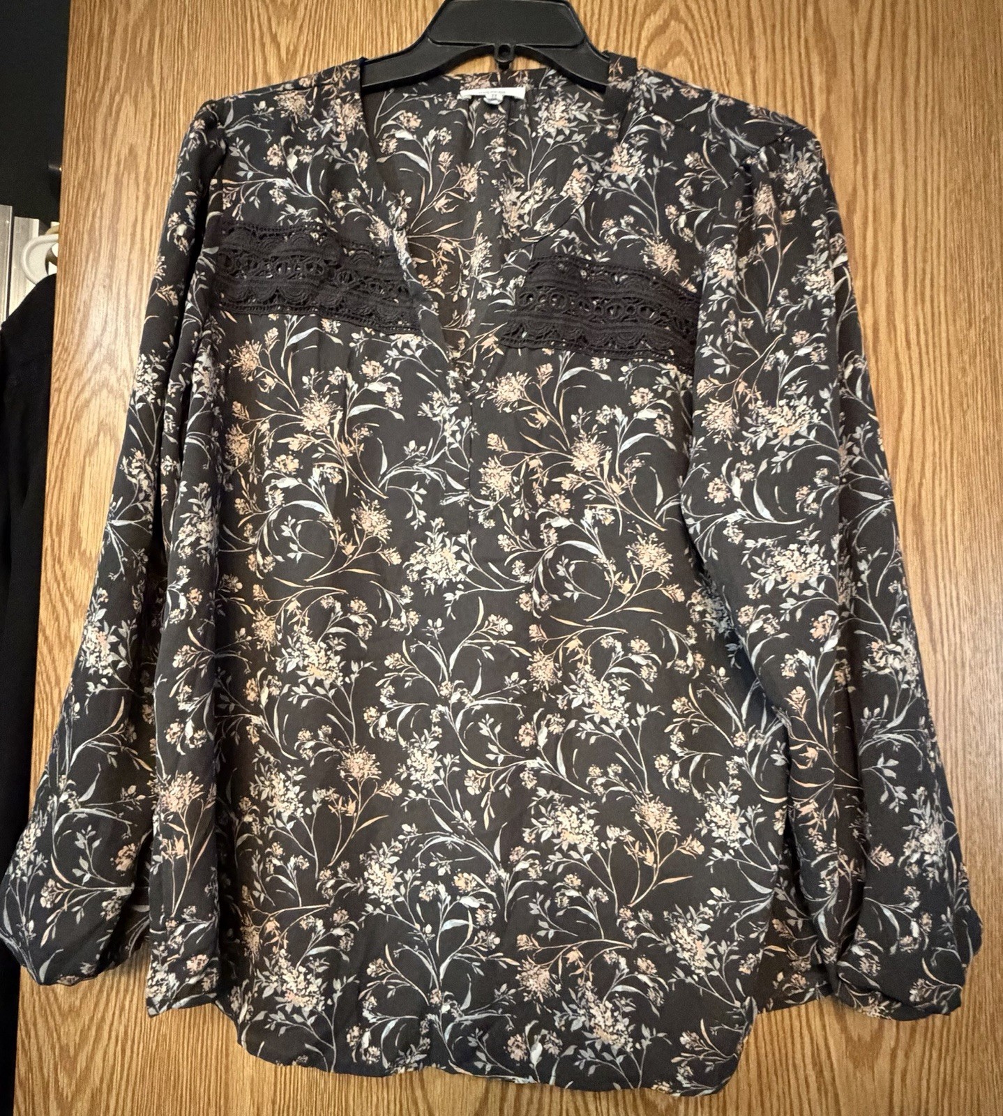 Women\'s Maurice’s floral Blouse . Size XL