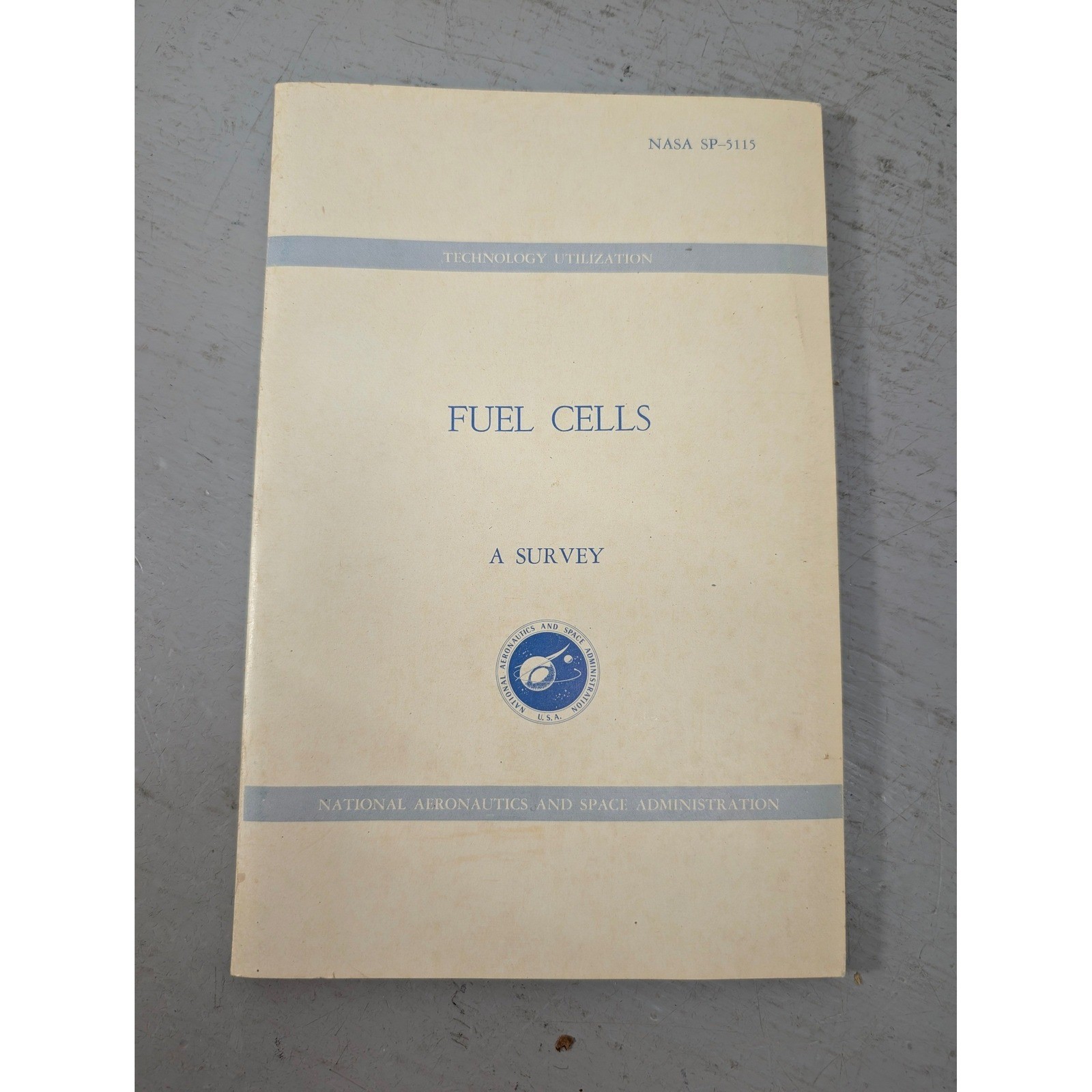 Vintage 1973 NASA Fuel Cells A Survey Report SP-5115 Apollo Gemini Space Program Vintage 1973 NASA Fuel Cells A Survey Report SP-5115 Apollo Gemini Space Program