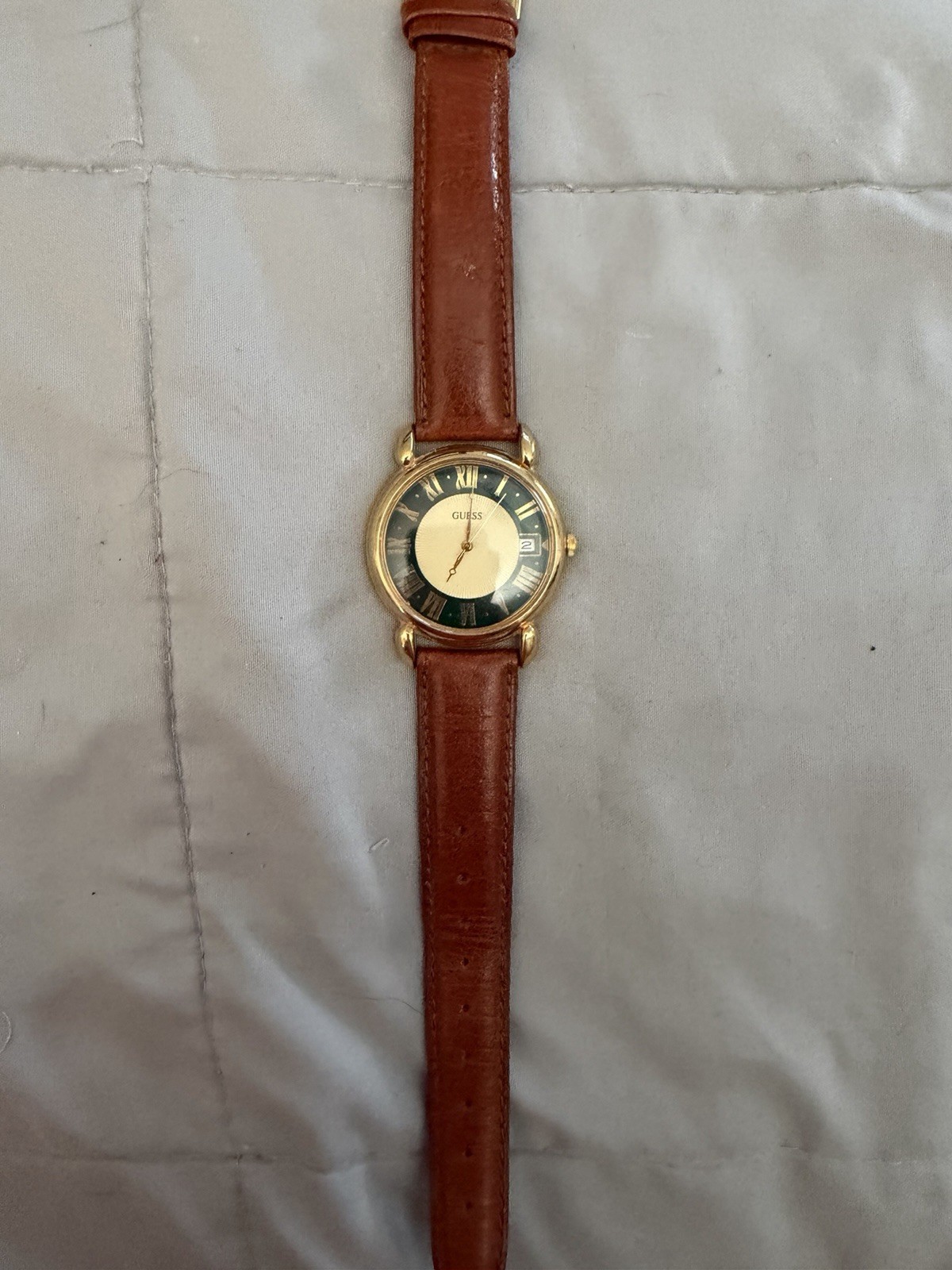 Vintage Guess Brown Cognac Band Green And Gold Face Vintage Guess Brown Cognac Band Green And Gold Face