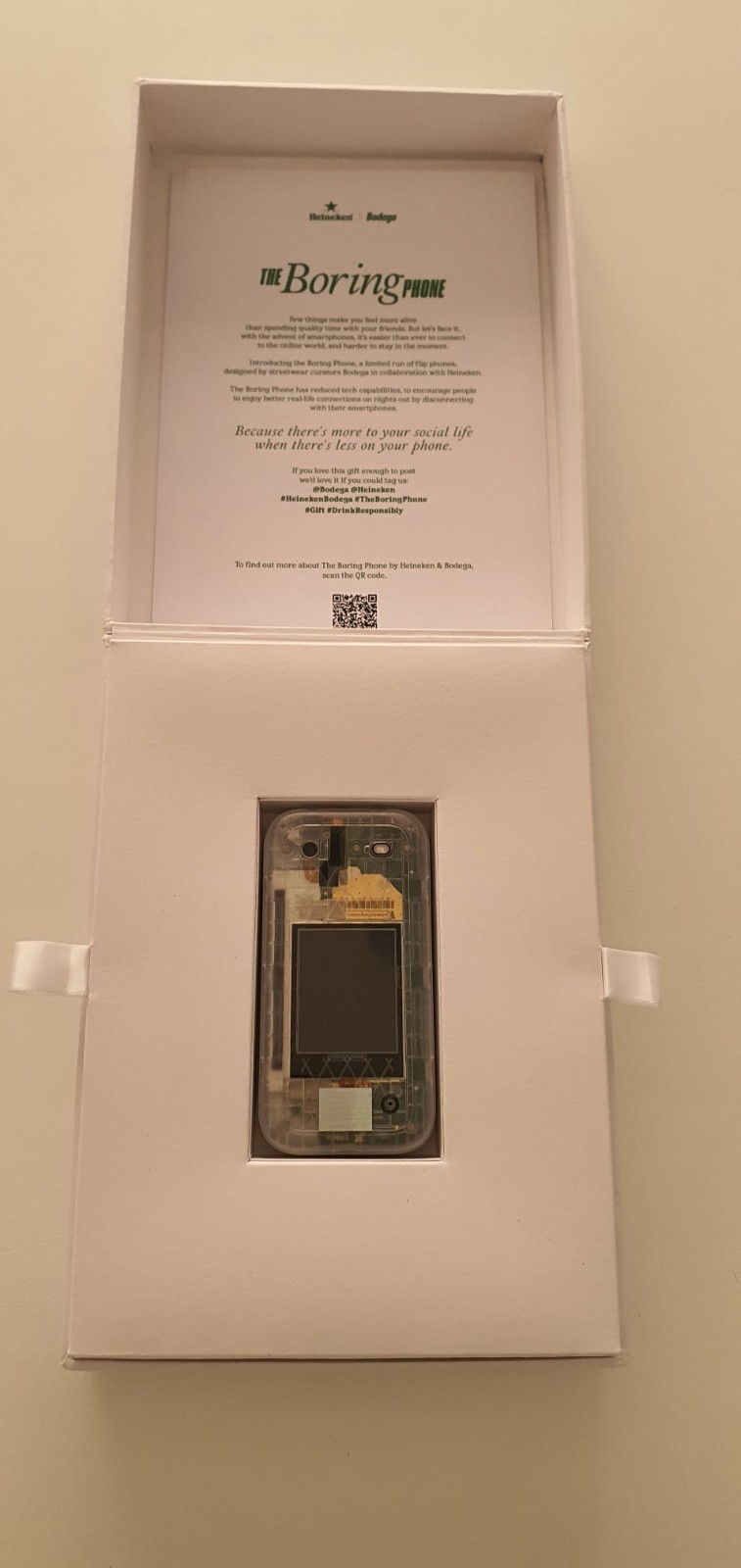 The Boring Phone Heineken Bodega 