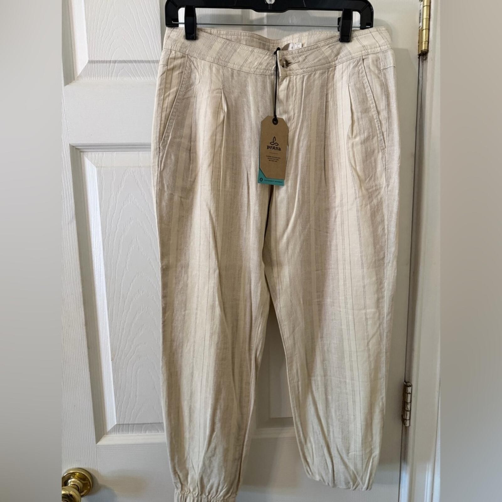Prana BNWT Women\'s Cream Joggers