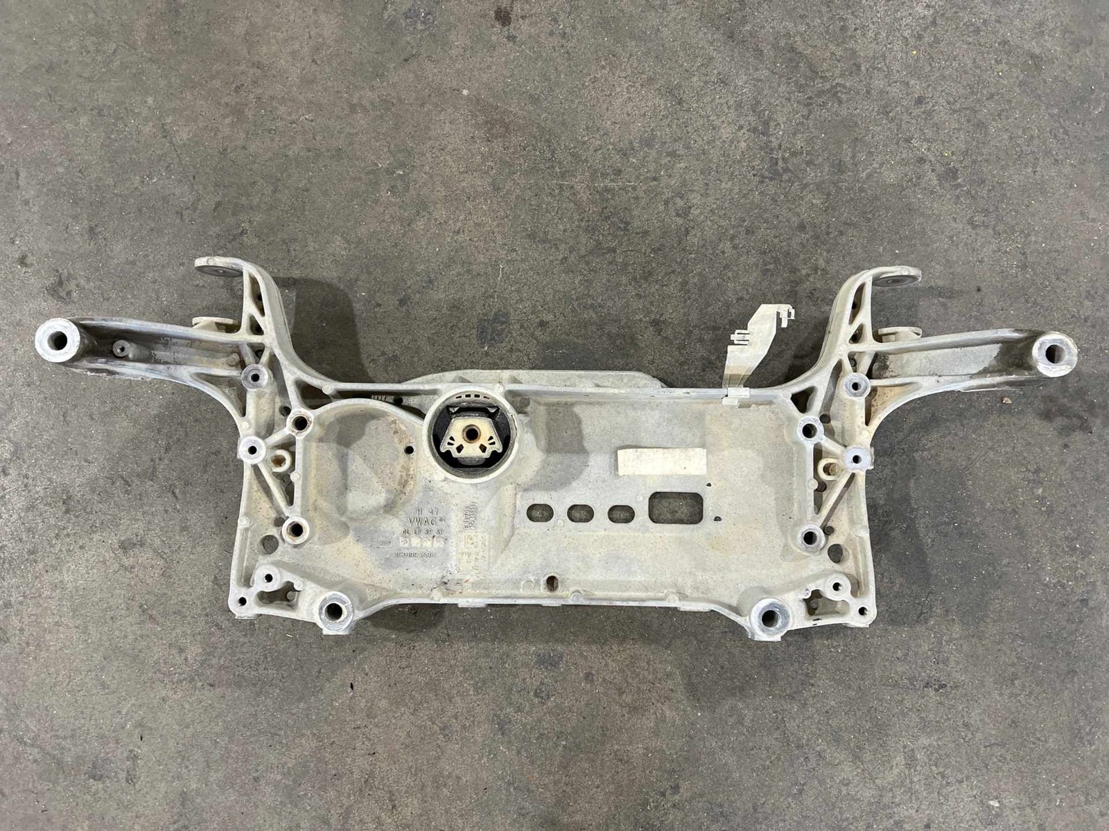 15-18 Audi Q3 08-15 TT Front Subframe Crossmember Engine Cradle 3C0199369H (TL)