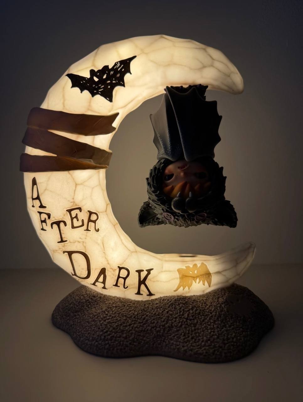 Hirono After Dark Series - UPSIDE DOWN Ambient Light Popmart Authentic New Gift