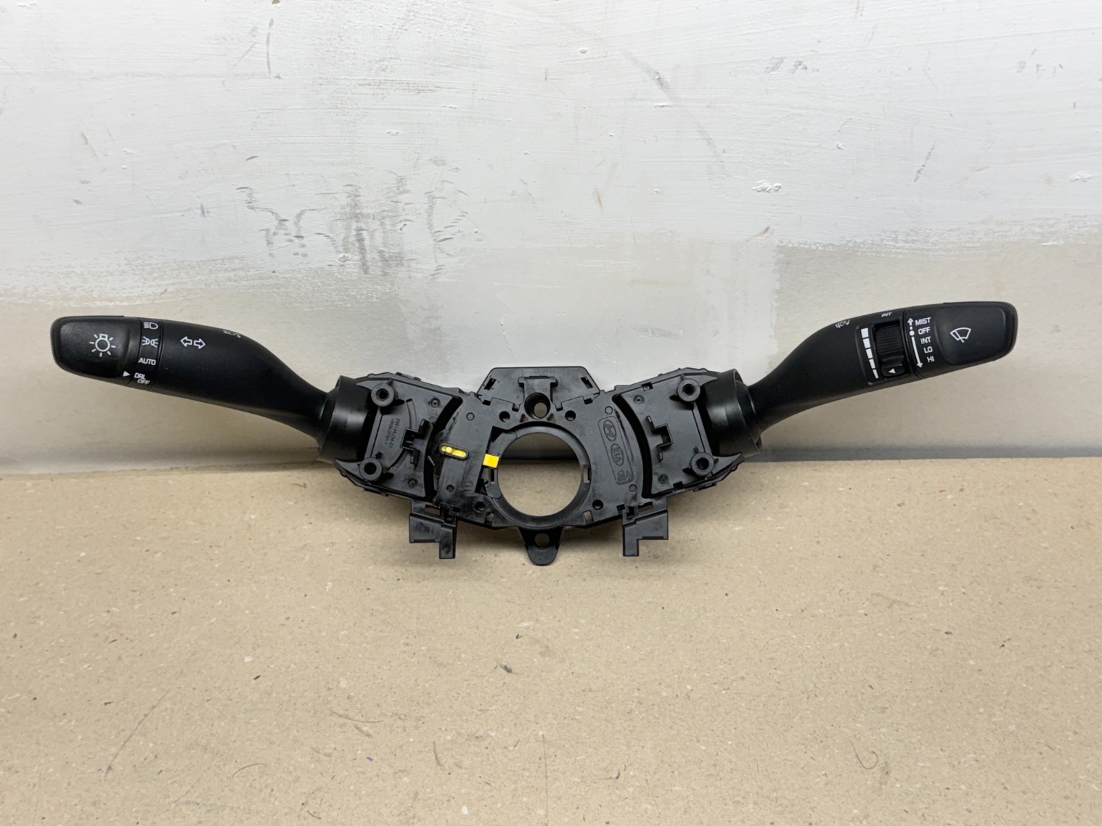 2017-2020 HYUNDAI ELANTRA SDN TURN SIGNAL WIPER CONTROL SWITCH OEM 93401-F2500 2017-2020 HYUNDAI ELANTRA SDN TURN SIGNAL WIPER CONTROL SWITCH OEM 93401-F2500
