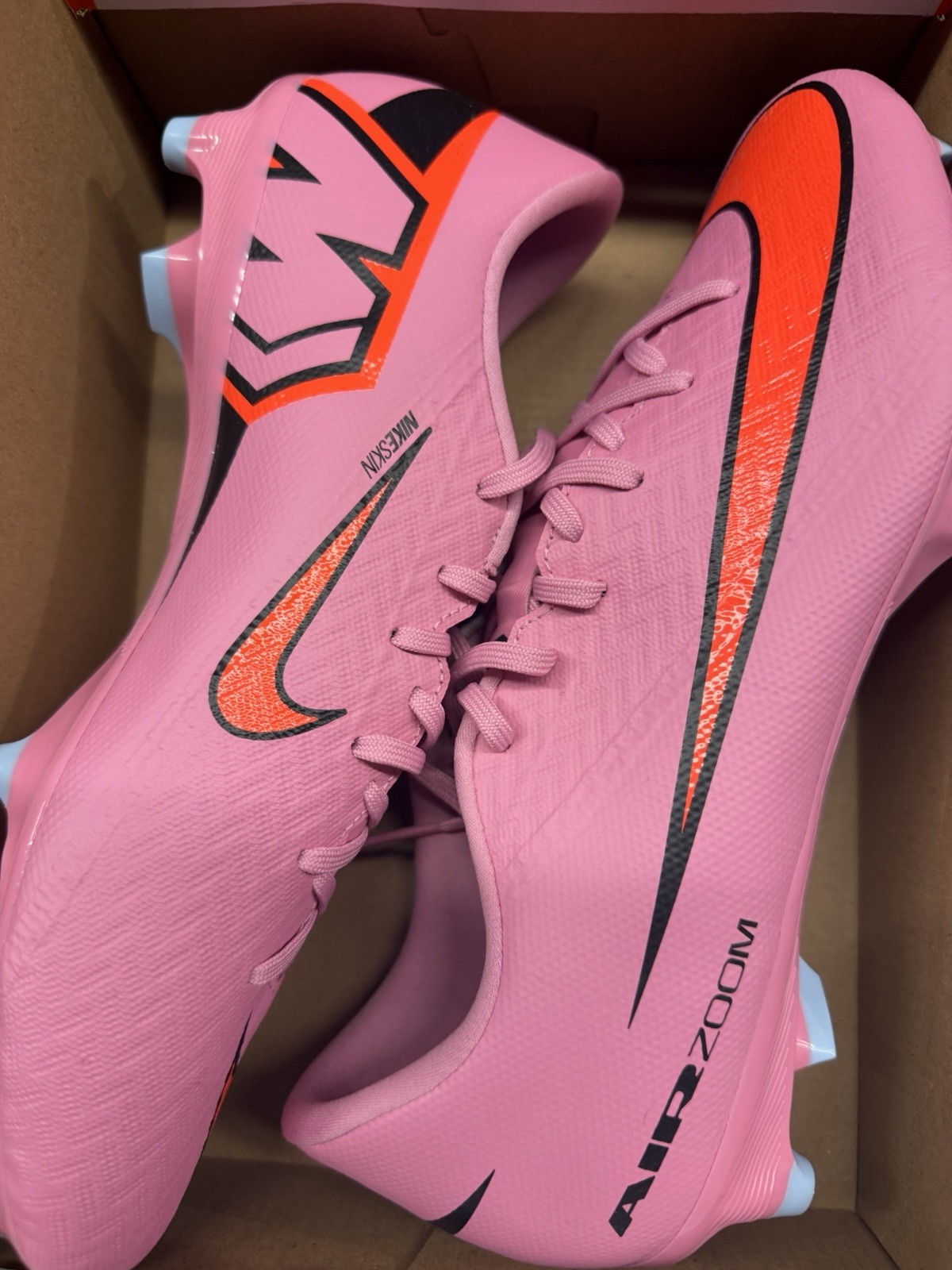 Nike Zin Vapor 16 Academy Men's Soccer Cleats and it’s negotiable Nike Zin Vapor 16 Academy Men's Soccer Cleats and it’s negotiable