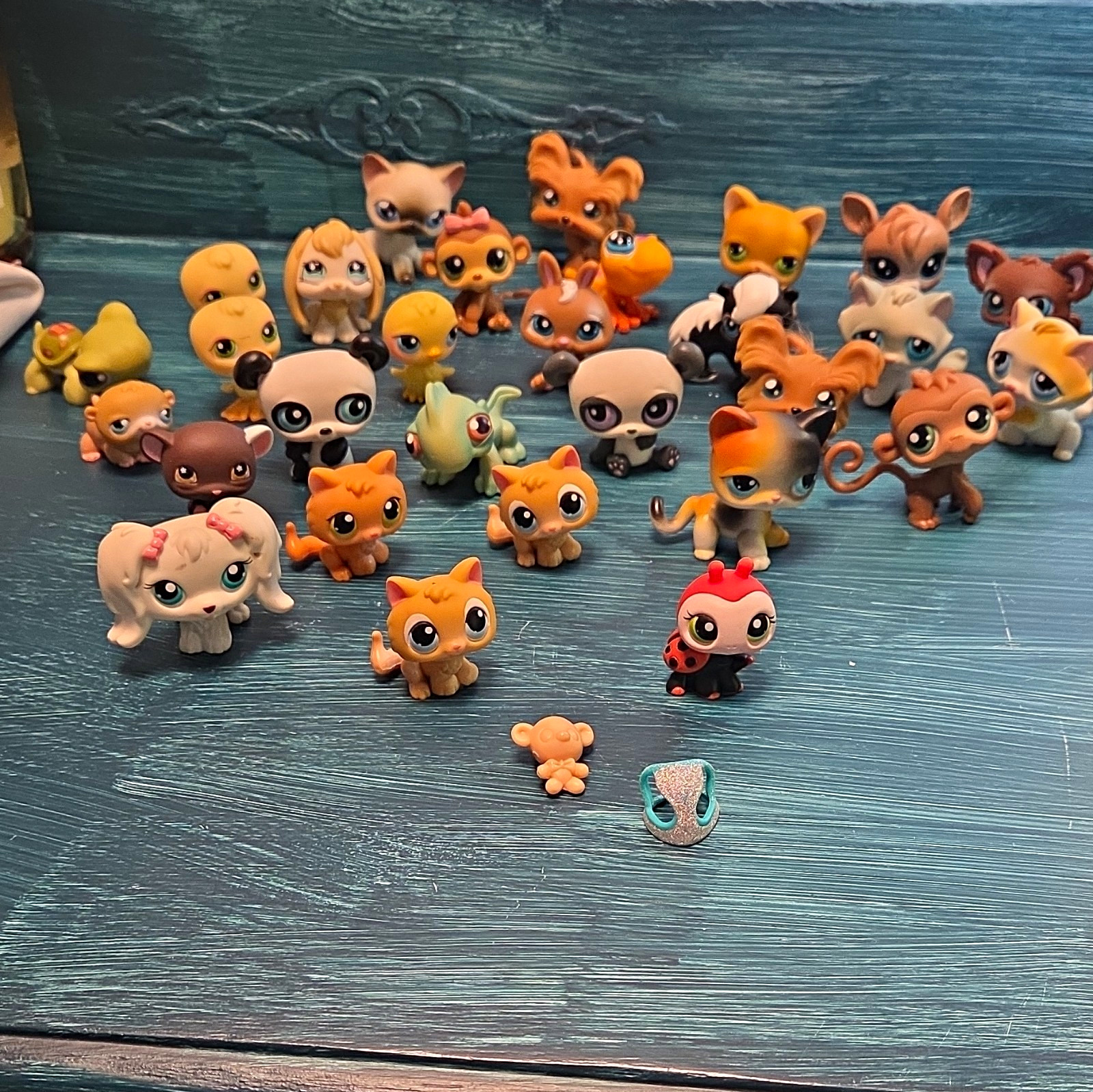 29 Littlest Pet Shop Animal Figures.